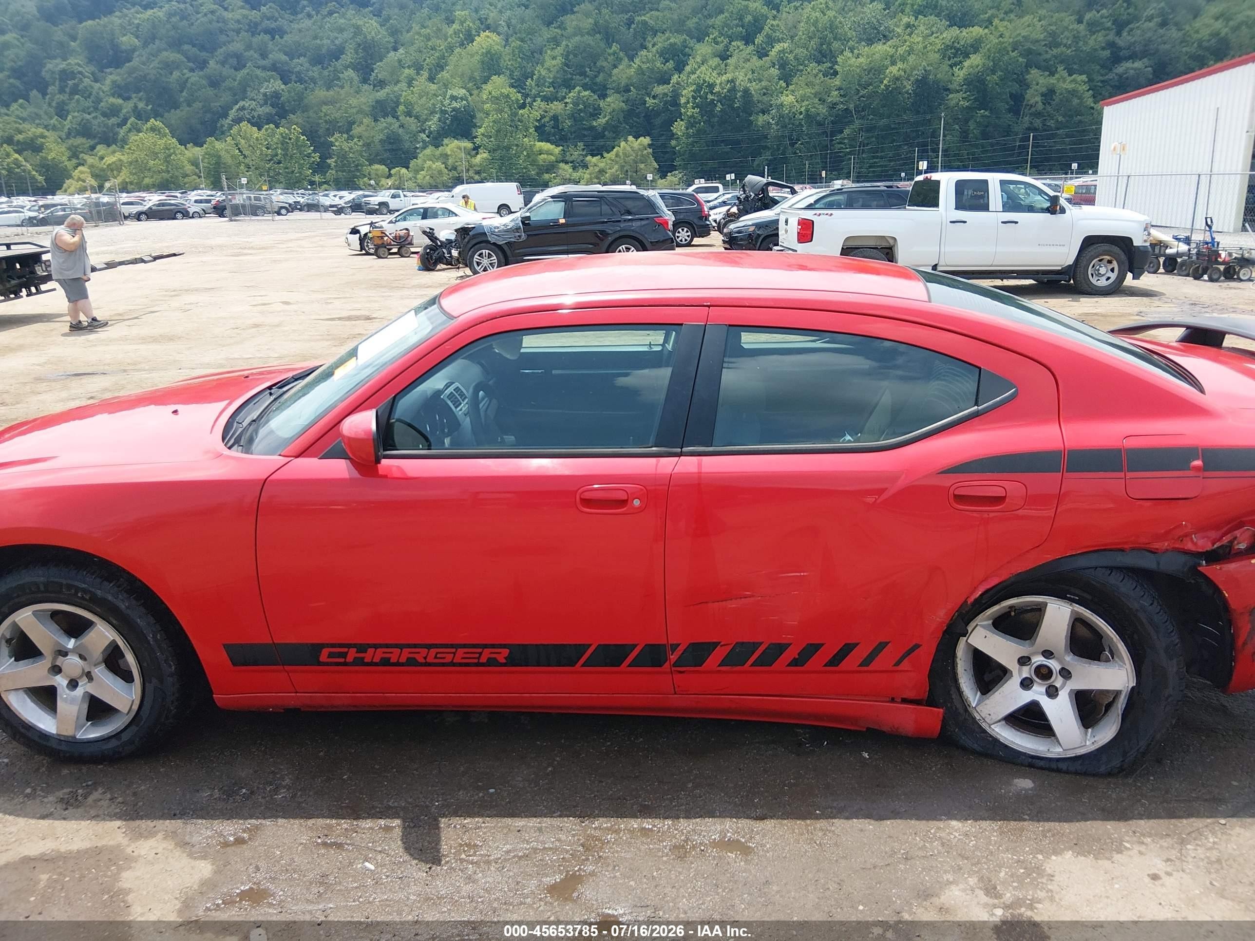 2010 Dodge Charger   Red vin: 2B3CA4CD7AH150976