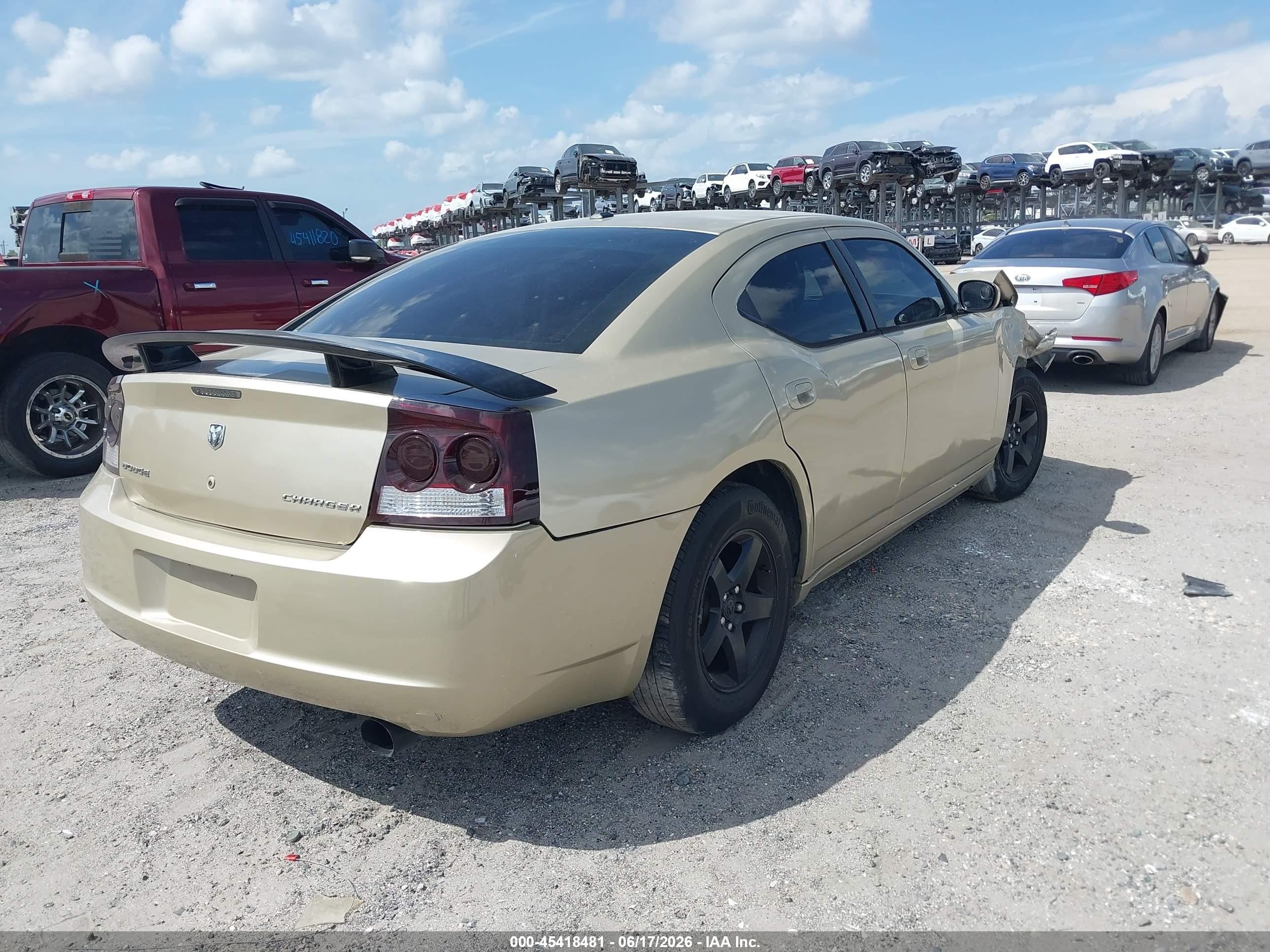 2010 Dodge Charger   Gold vin: 2B3CA4CV2AH217721