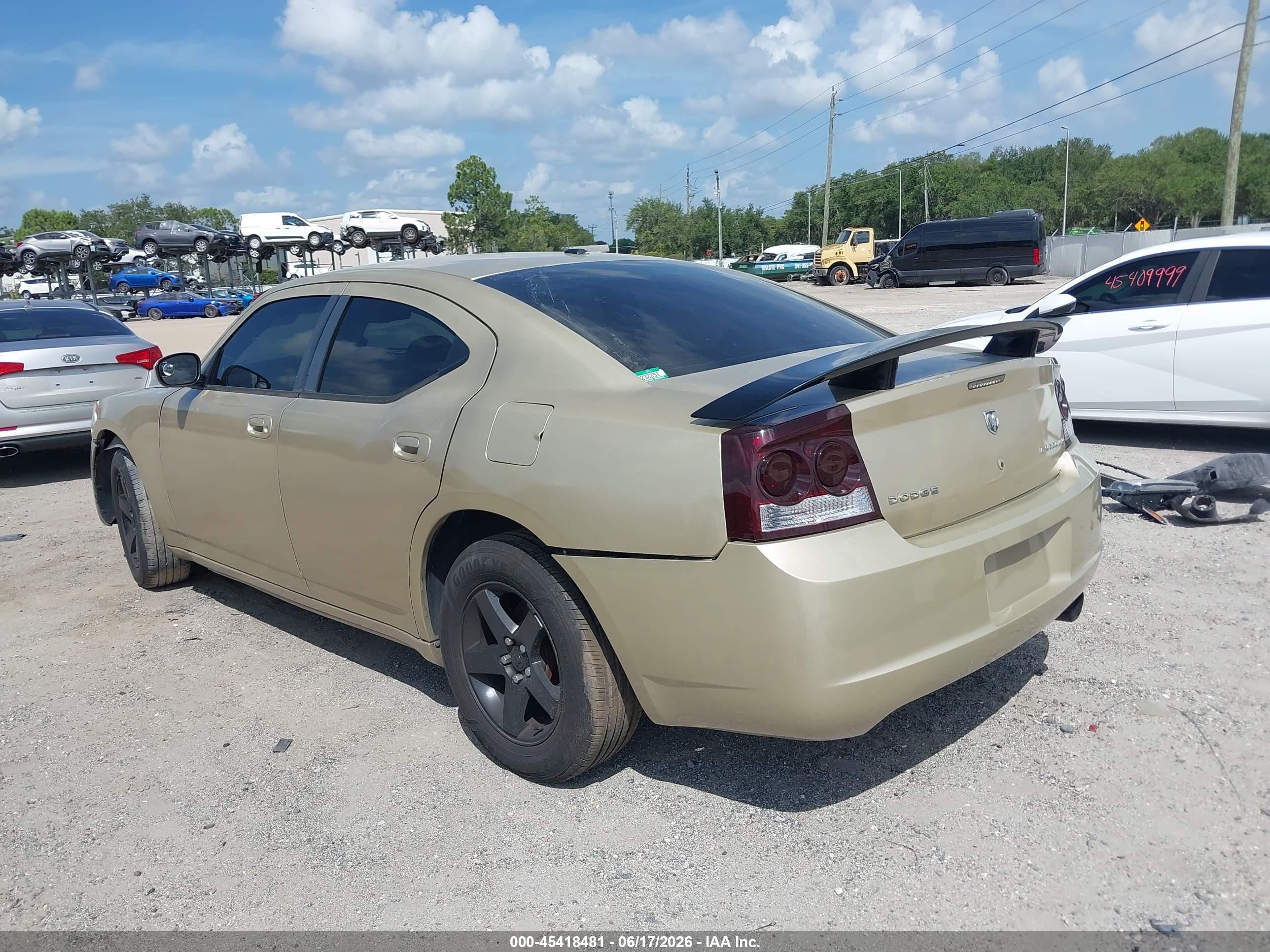 2010 Dodge Charger   Gold vin: 2B3CA4CV2AH217721