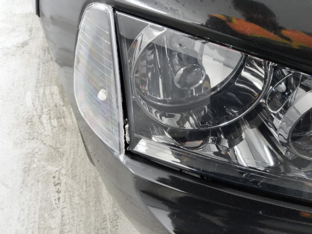 2010 Dodge Charger R/t Черный vin: 2B3CA5CT2AH194641 Damage: Right Head Lamp, Cracked, Replacement Required