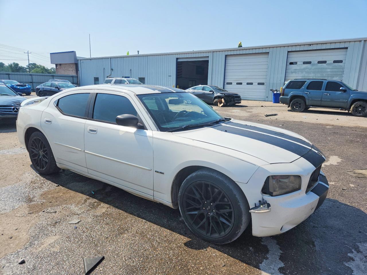 2010 Dodge Charger R/t White vin: 2B3CA5CT8AH192148