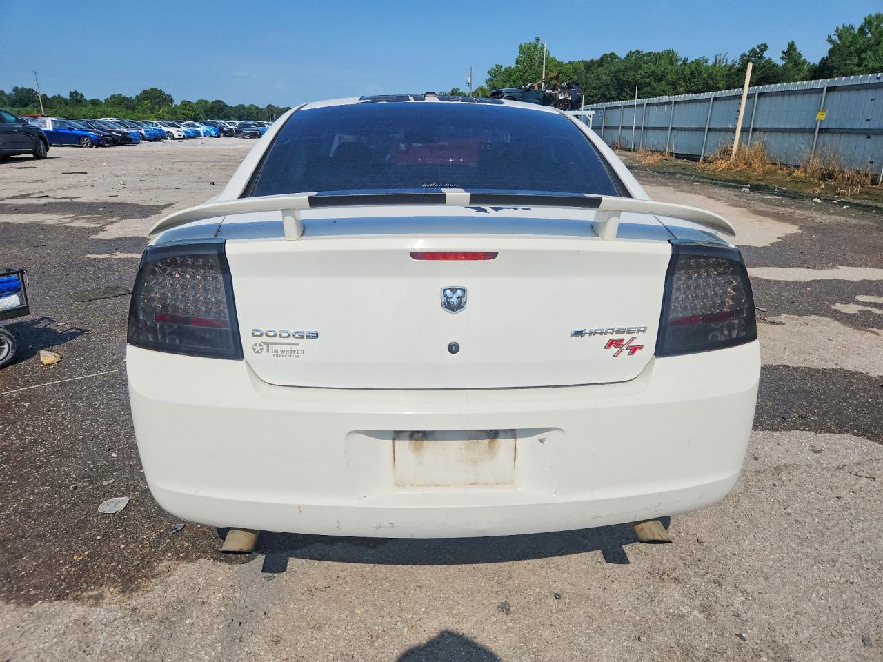 2010 Dodge Charger R/t White vin: 2B3CA5CT8AH192148