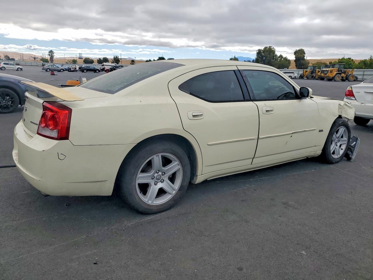 2010 Dodge Charger Rallye Кремовый vin: 2B3CA9CV5AH304672