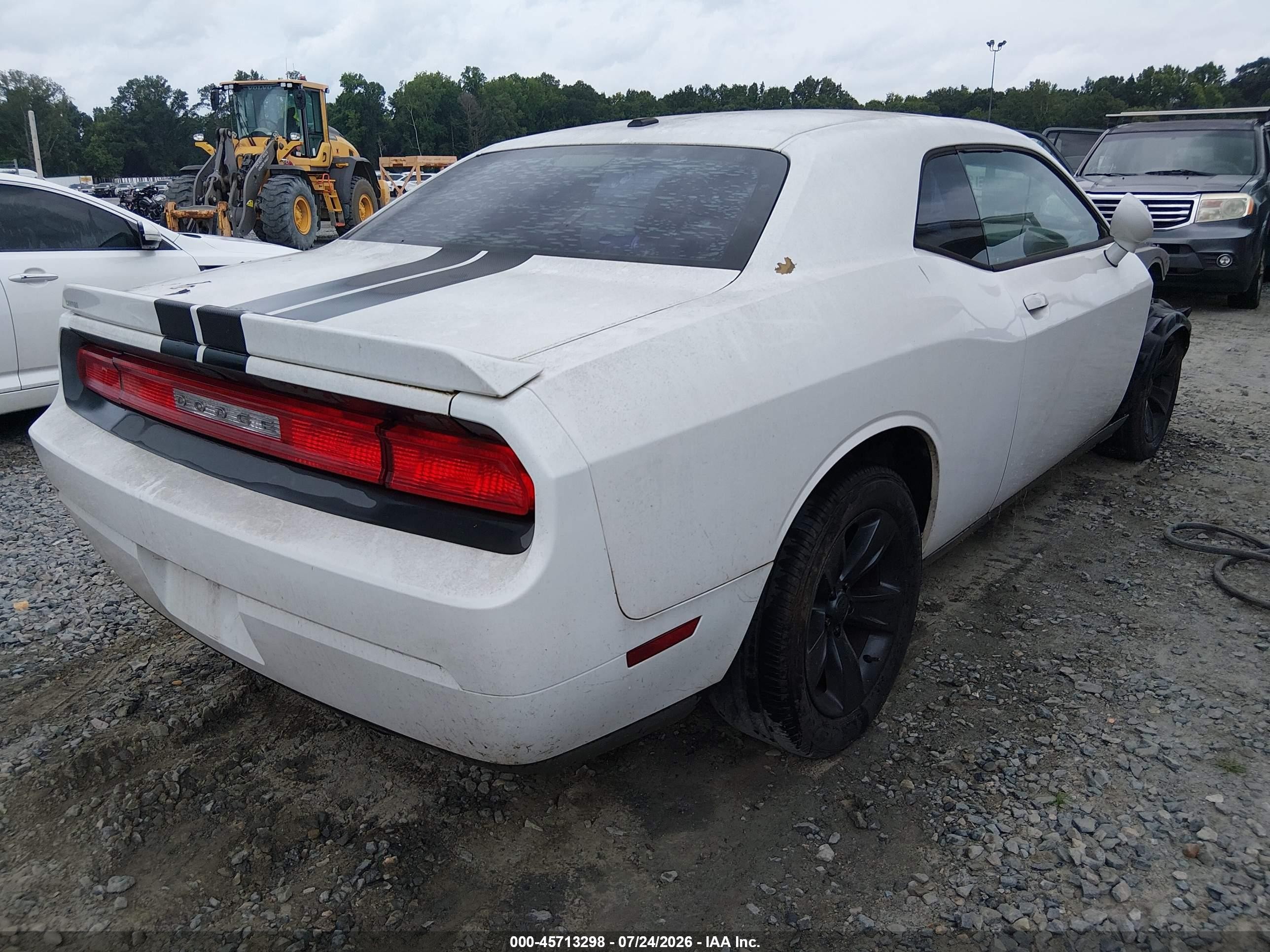 2011 Dodge Challenger   White vin: 2B3CJ4DG0BH596915