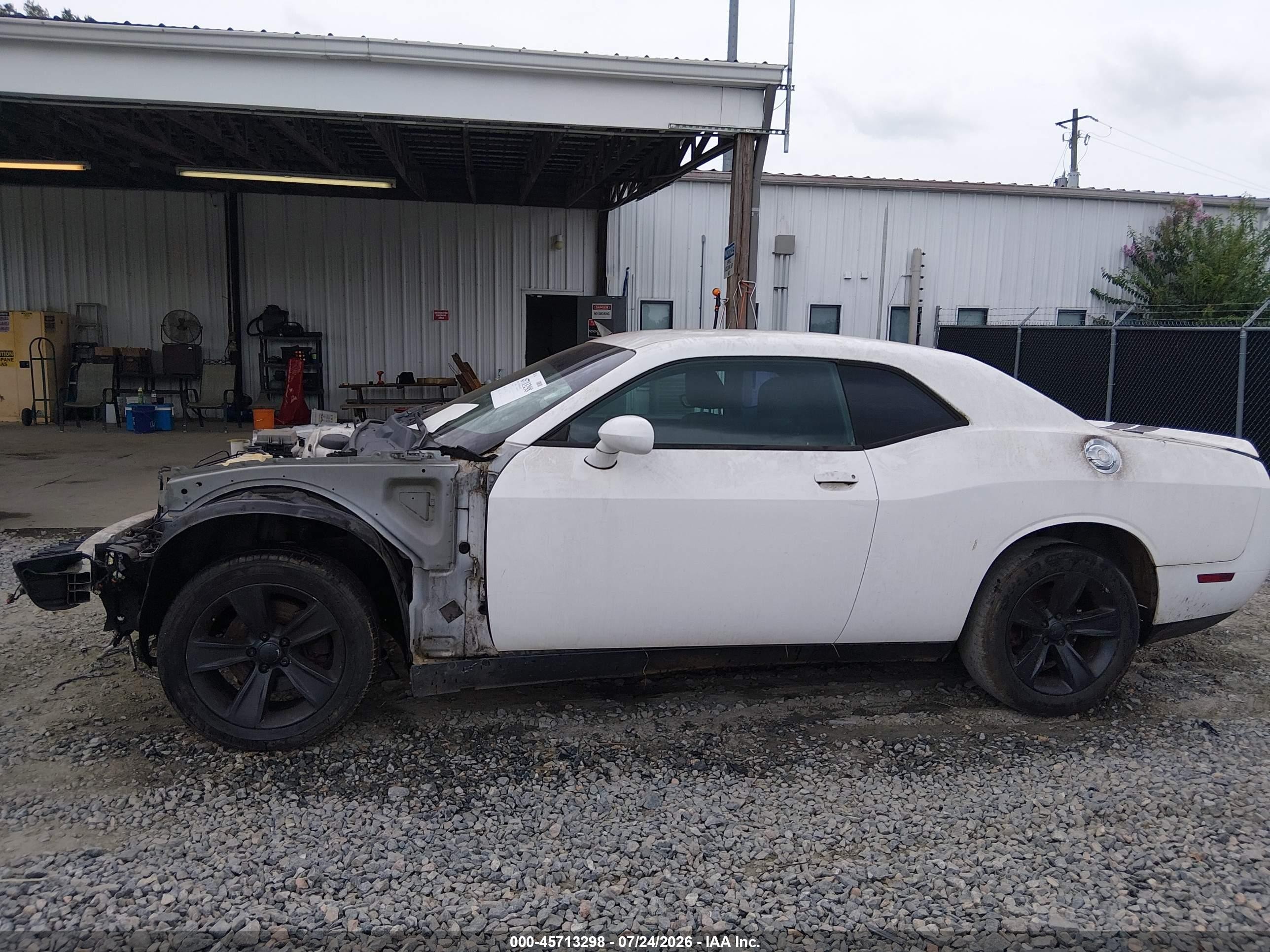 2011 Dodge Challenger   White vin: 2B3CJ4DG0BH596915