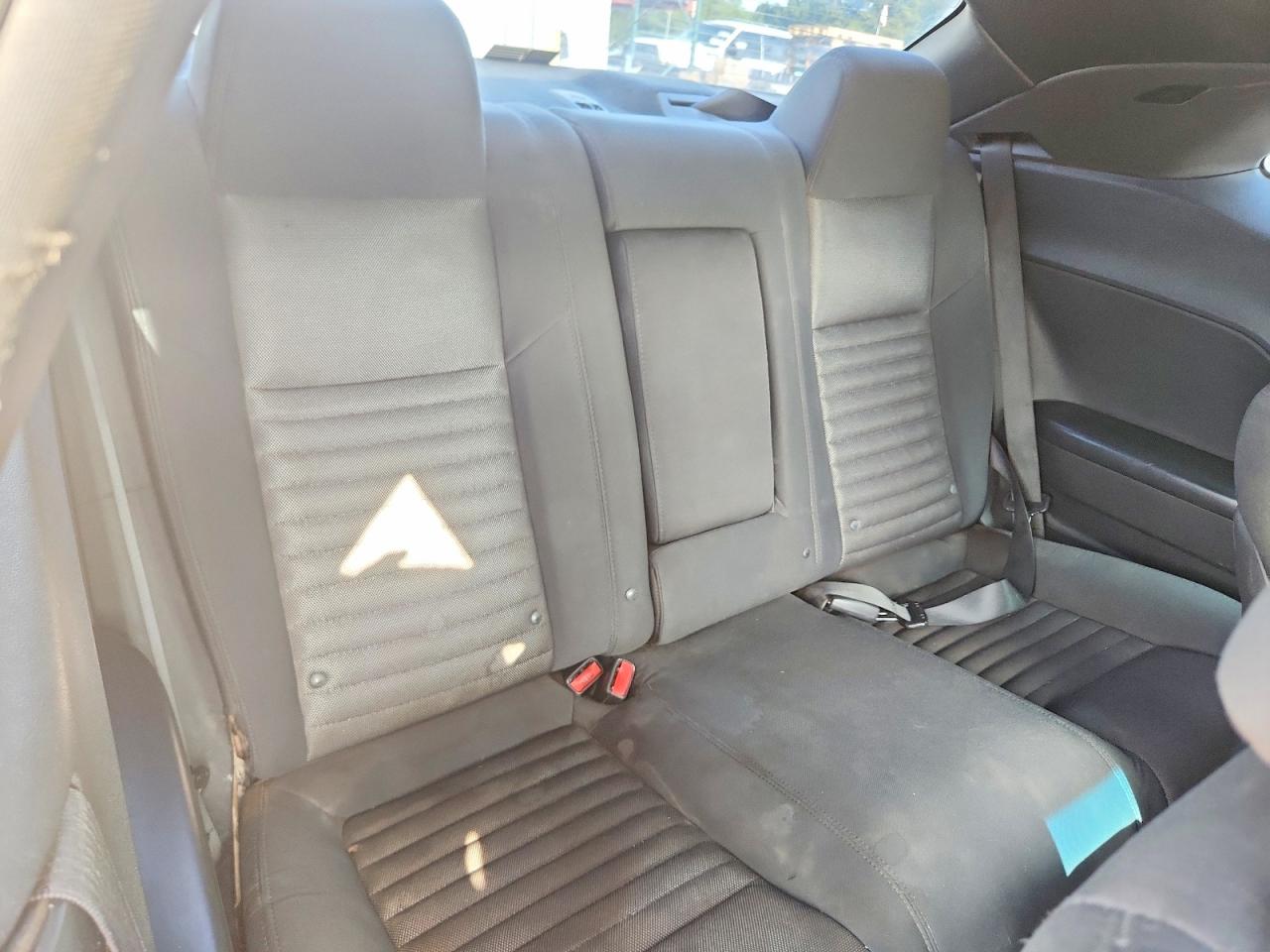 2011 Dodge Challenger Silver vin: 2B3CJ4DG0BH602373
