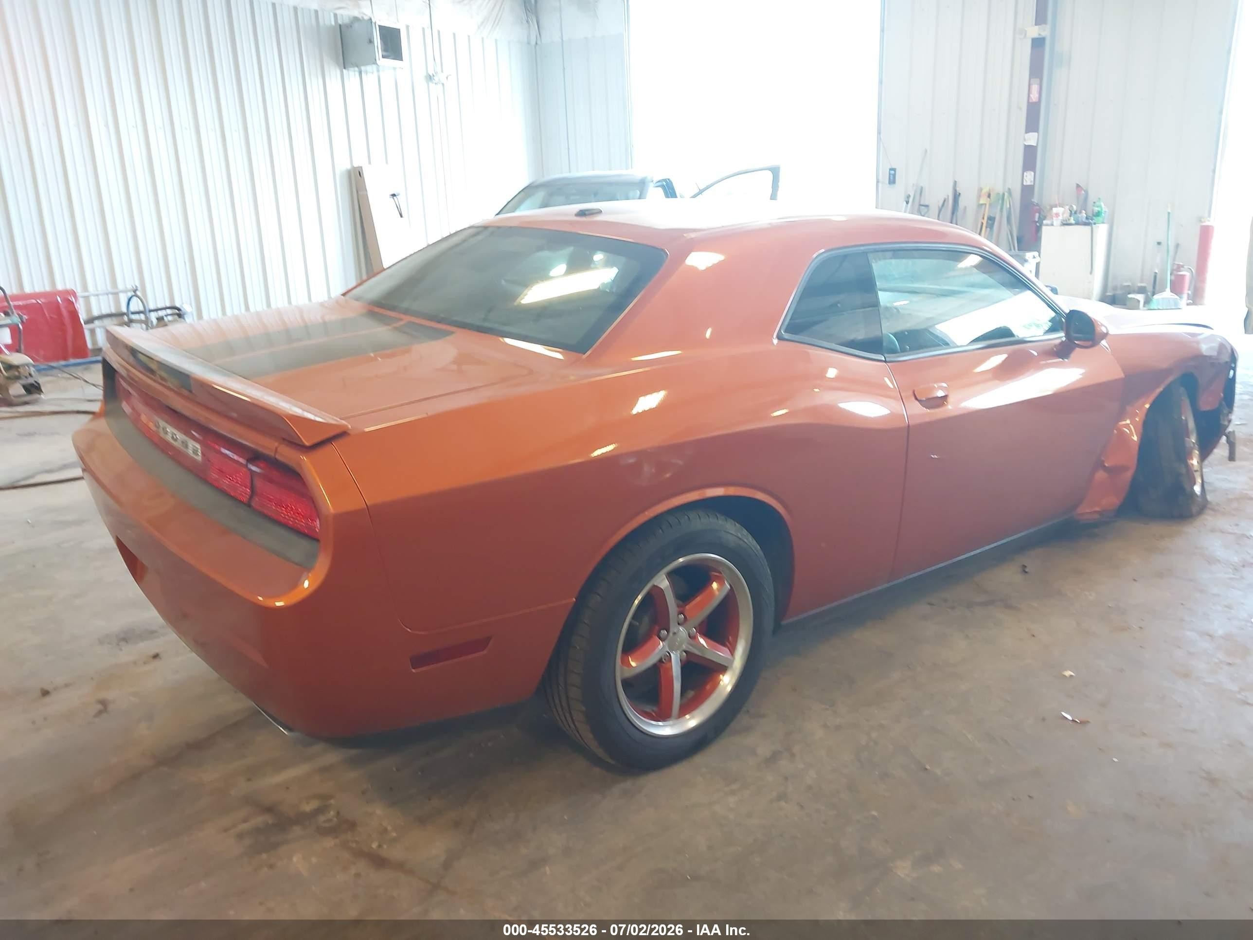 2011 Dodge Challenger   Оранжевый vin: 2B3CJ4DG2BH530625