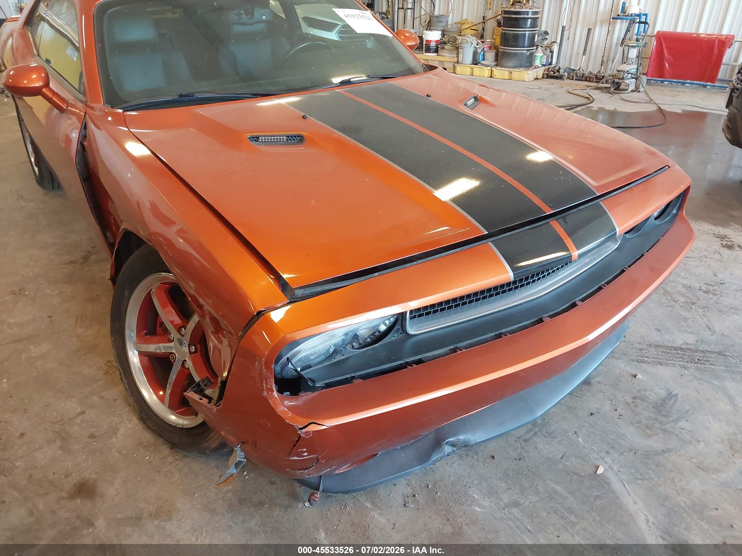 2011 Dodge Challenger   Оранжевый vin: 2B3CJ4DG2BH530625
