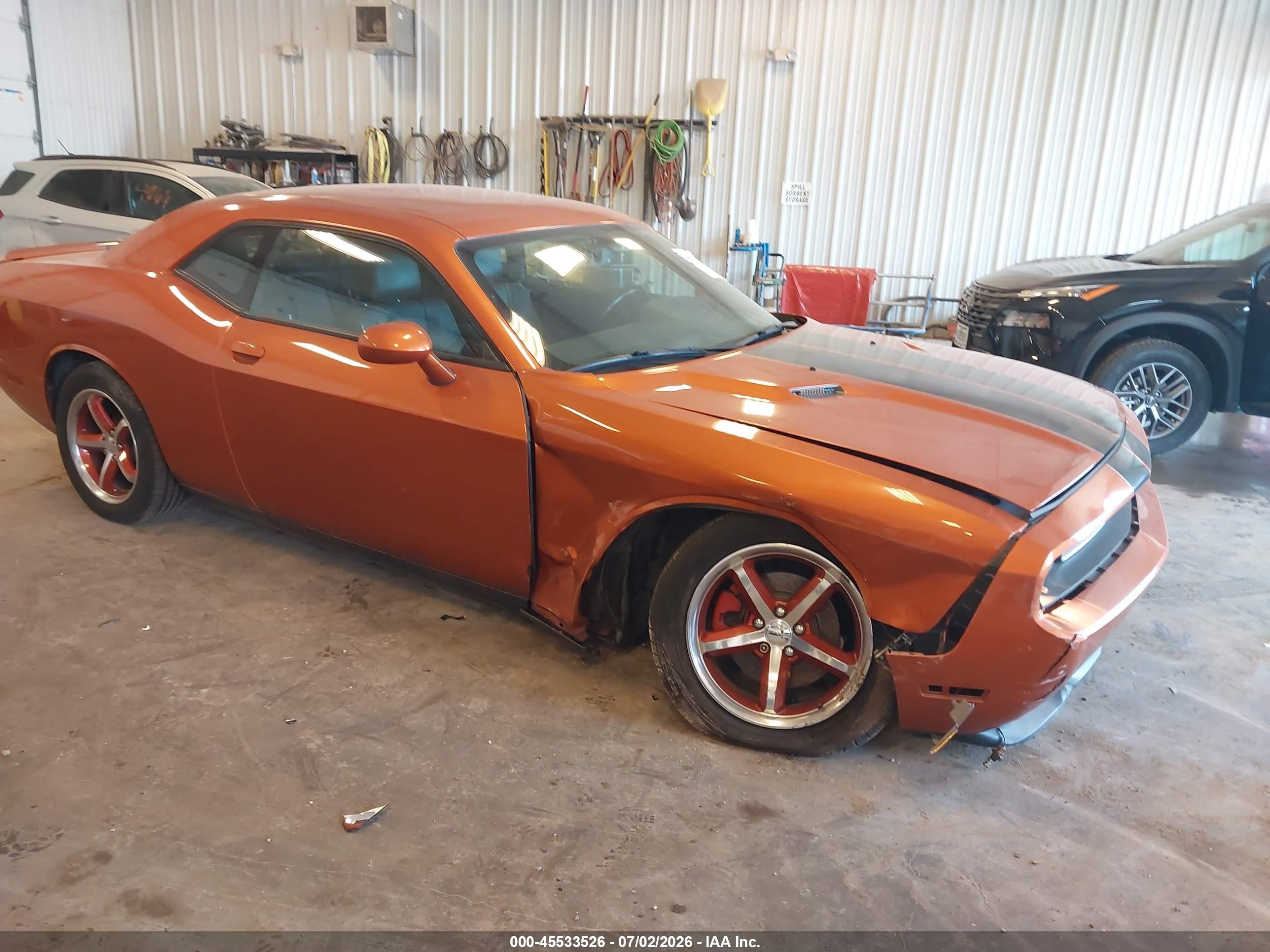 2011 Dodge Challenger   Оранжевый vin: 2B3CJ4DG2BH530625