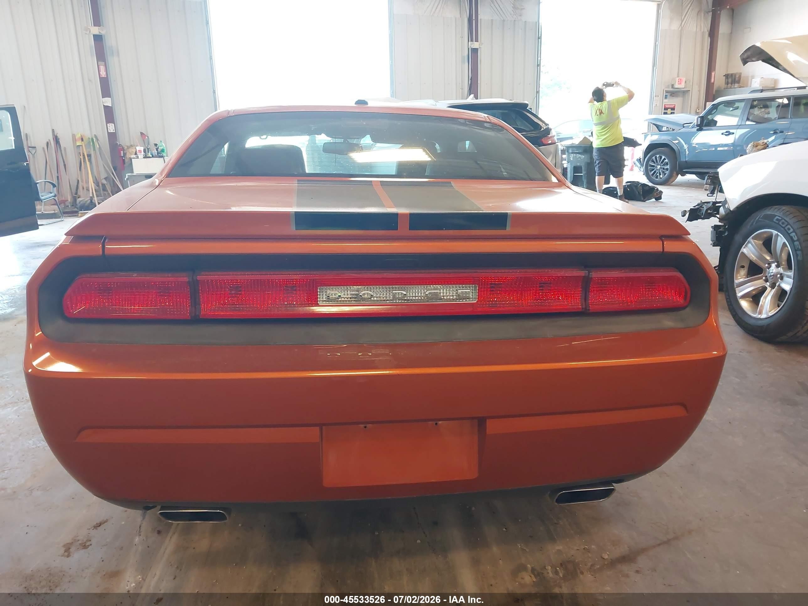 2011 Dodge Challenger   Оранжевый vin: 2B3CJ4DG2BH530625