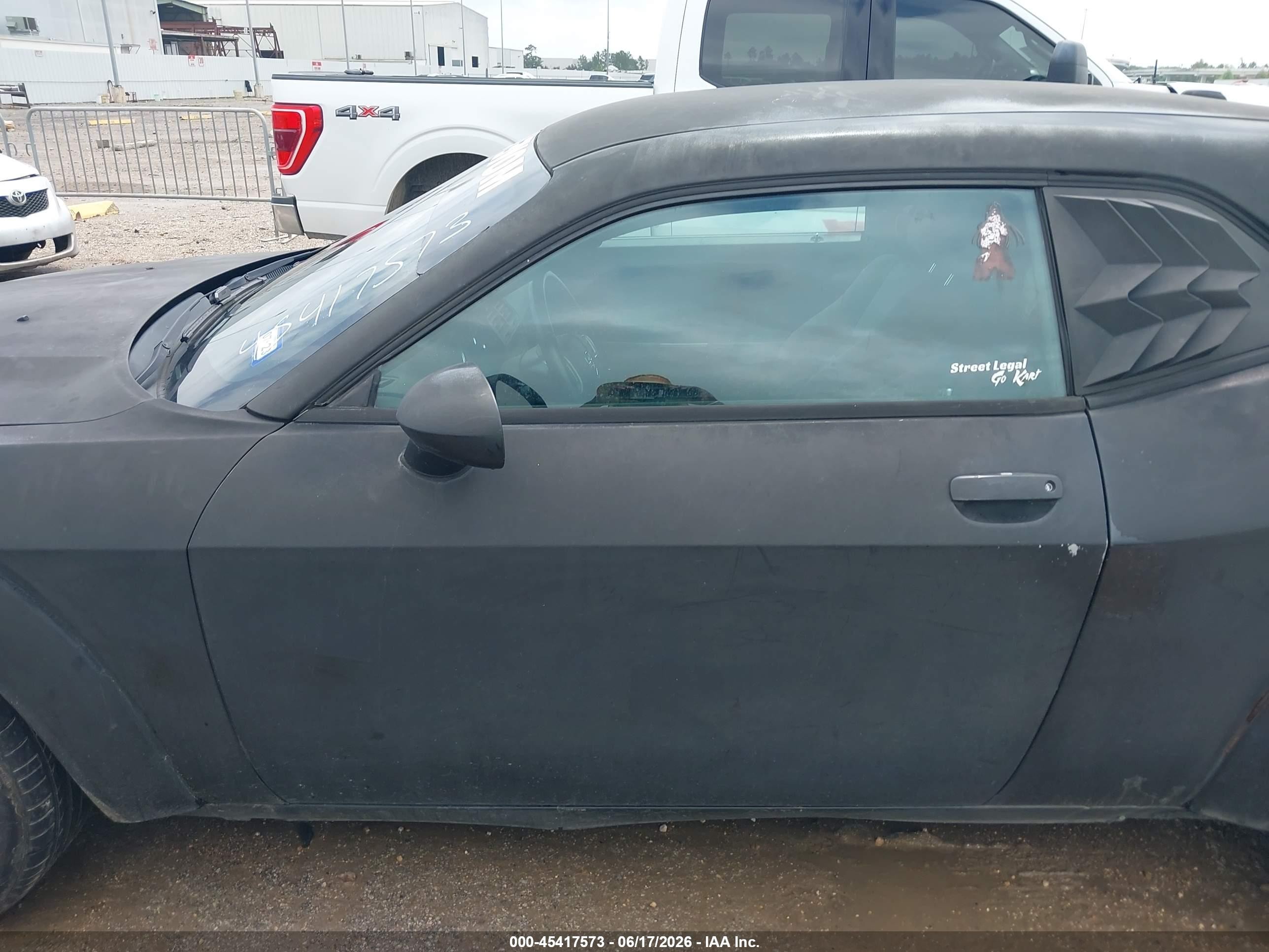 2011 Dodge Challenger   Черный vin: 2B3CJ4DG2BH542497