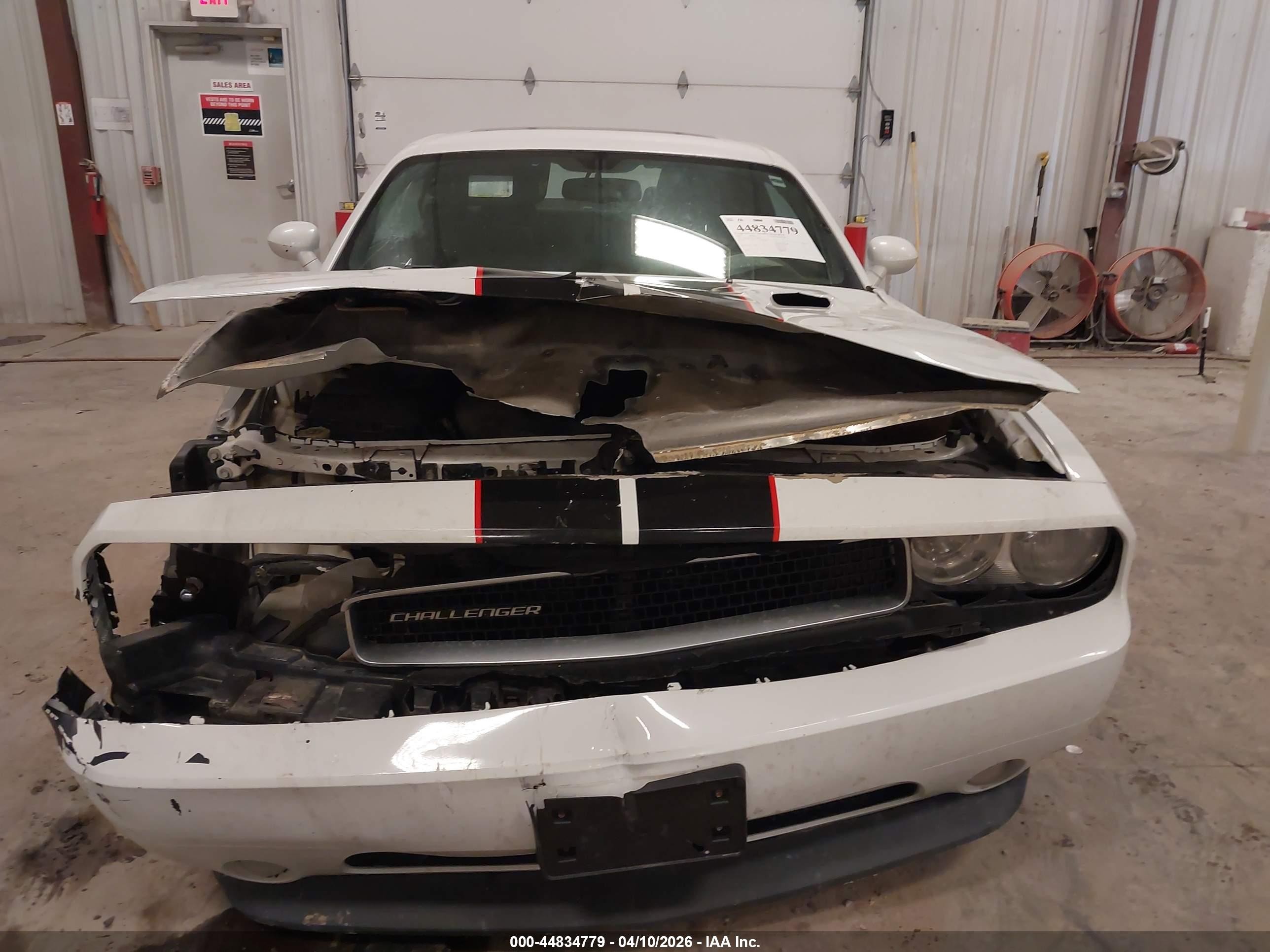 2011 Dodge Challenger Sxt Белый vin: 2B3CJ4DG2BH569263