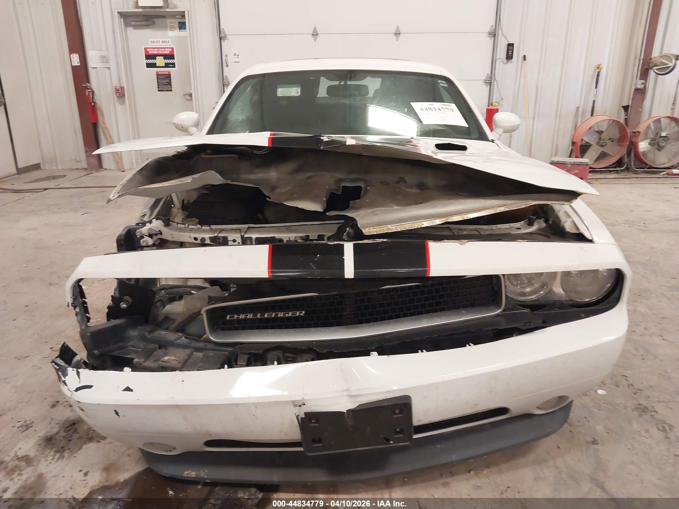 2011 Dodge Challenger Sxt Белый vin: 2B3CJ4DG2BH569263