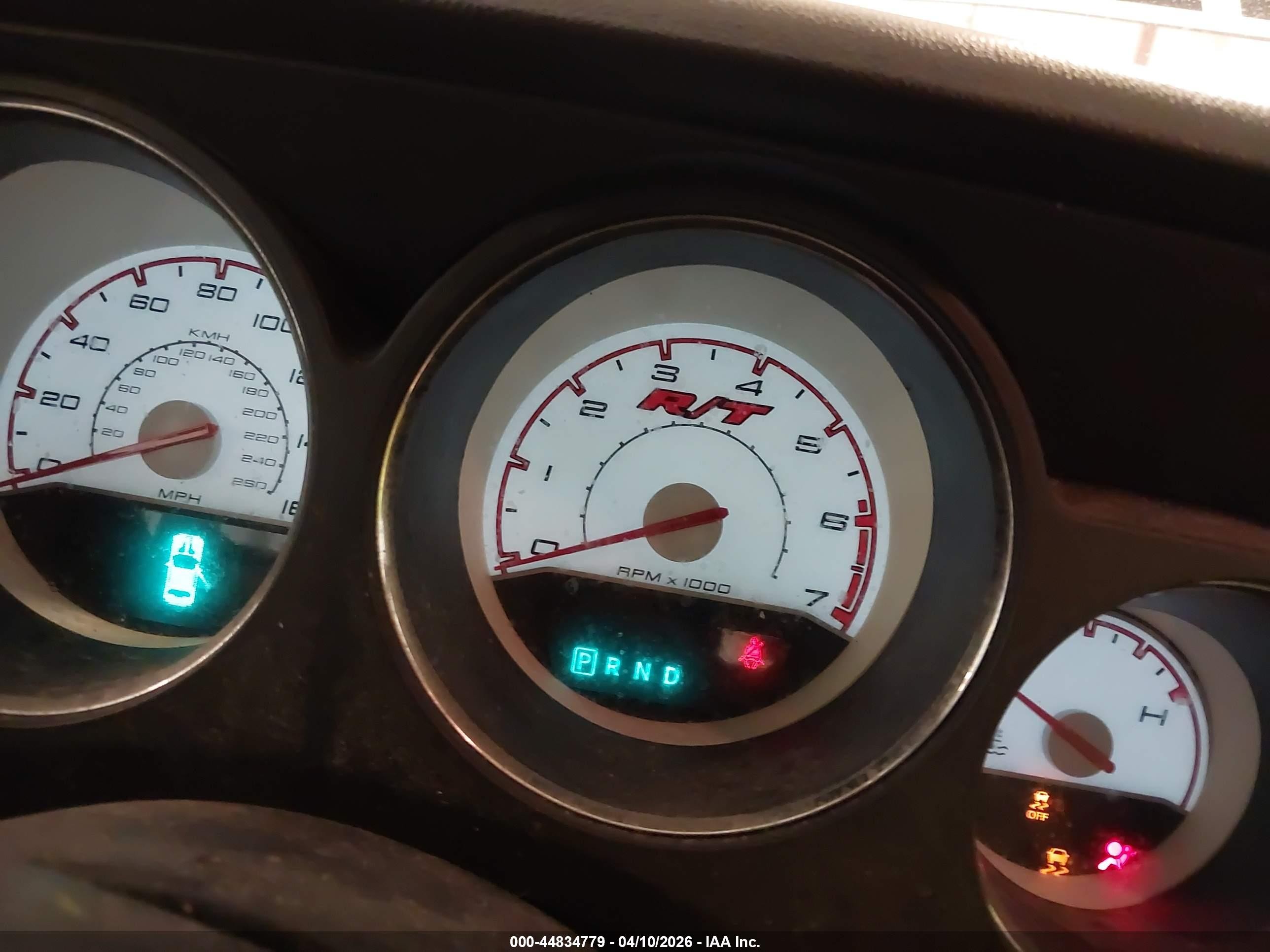 2011 Dodge Challenger Sxt Белый vin: 2B3CJ4DG2BH569263