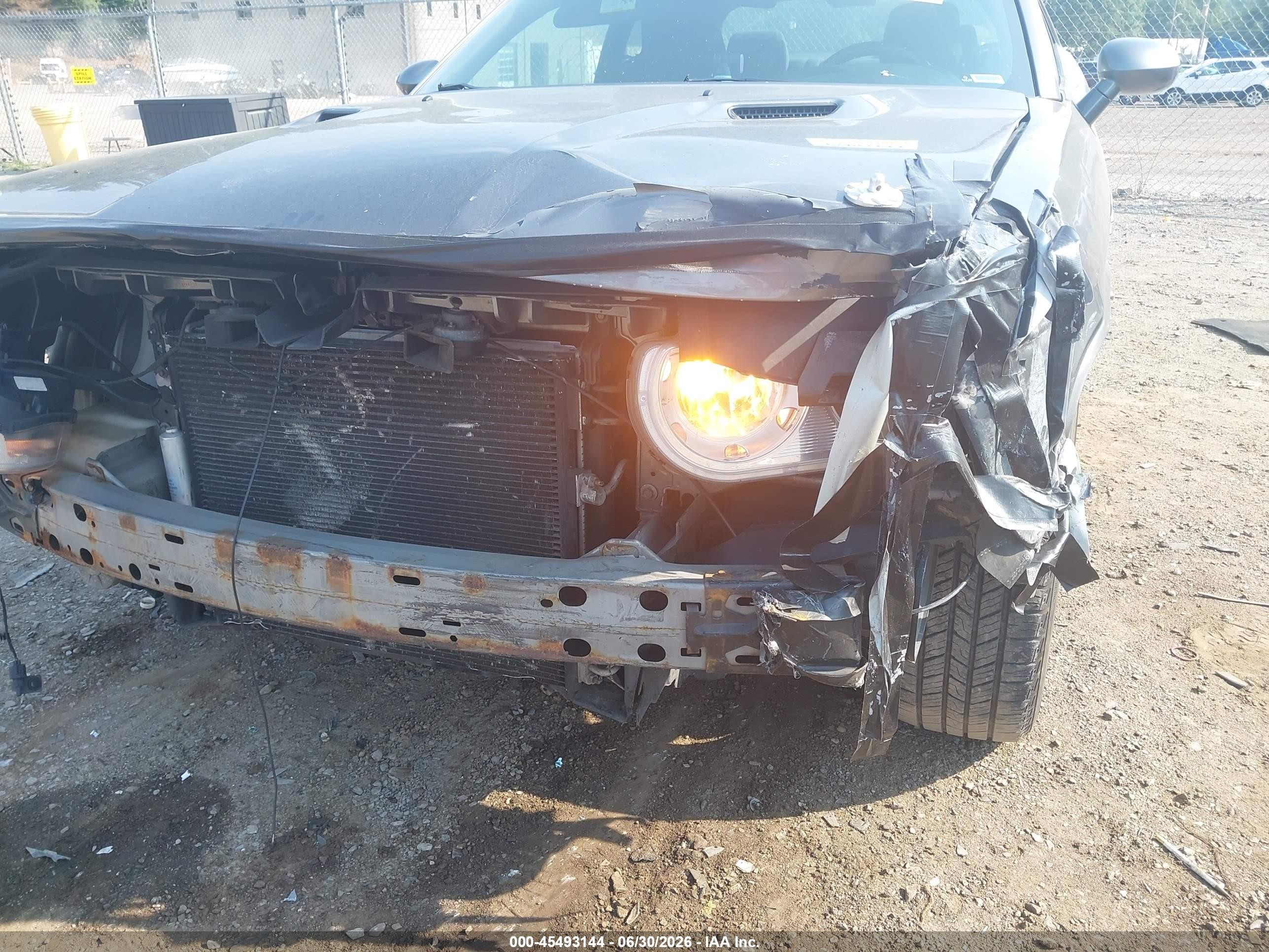 2011 Dodge Challenger   Серый vin: 2B3CJ4DG2BH571305