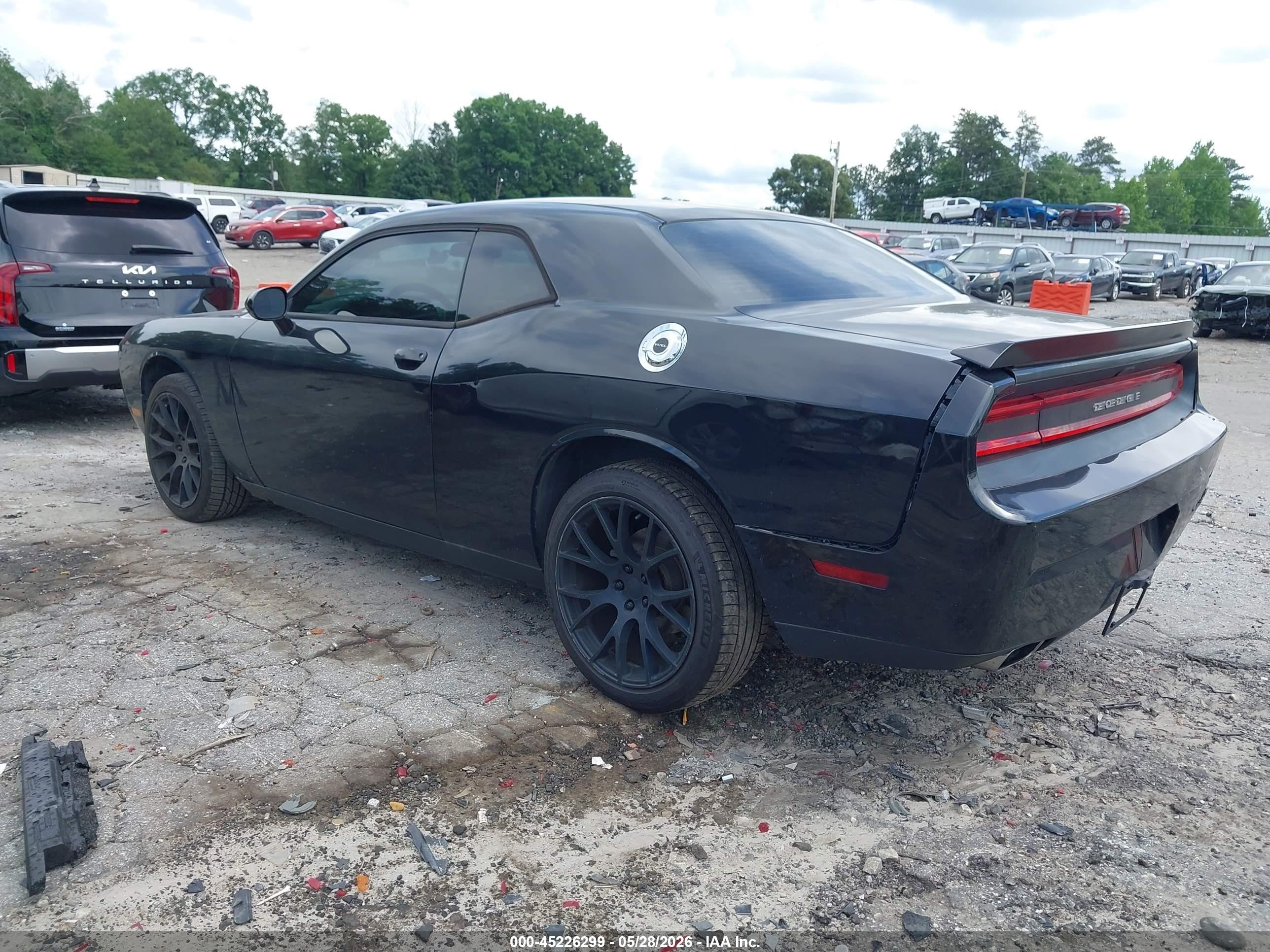 2011 Dodge Challenger   Черный vin: 2B3CJ4DG3BH510772