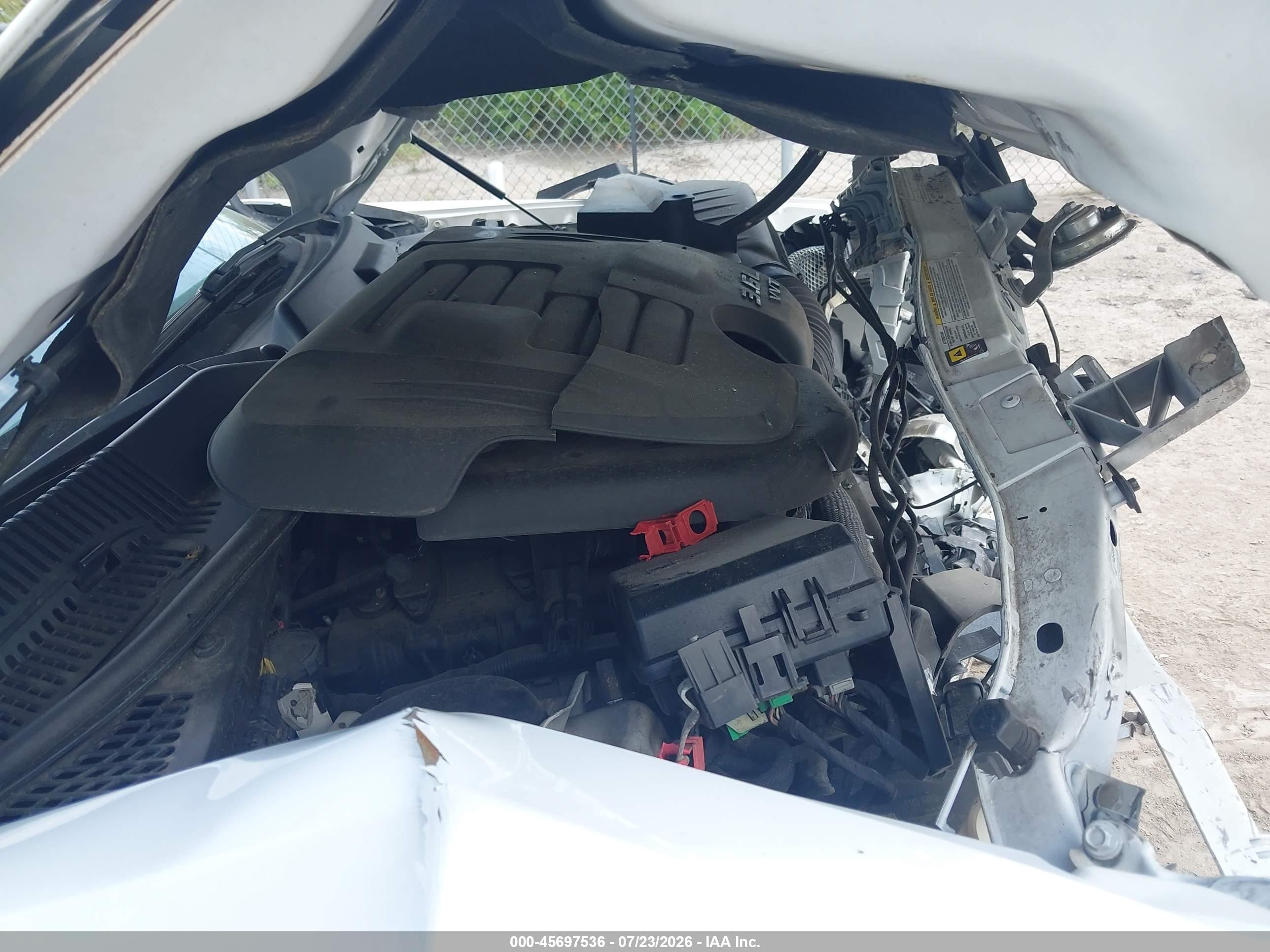 2011 Dodge Challenger   White vin: 2B3CJ4DG4BH605308