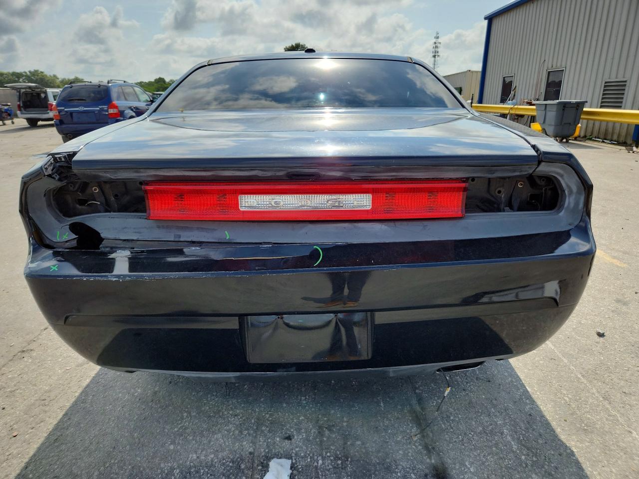 2011 Dodge Challenger Black vin: 2B3CJ4DG4BH612355