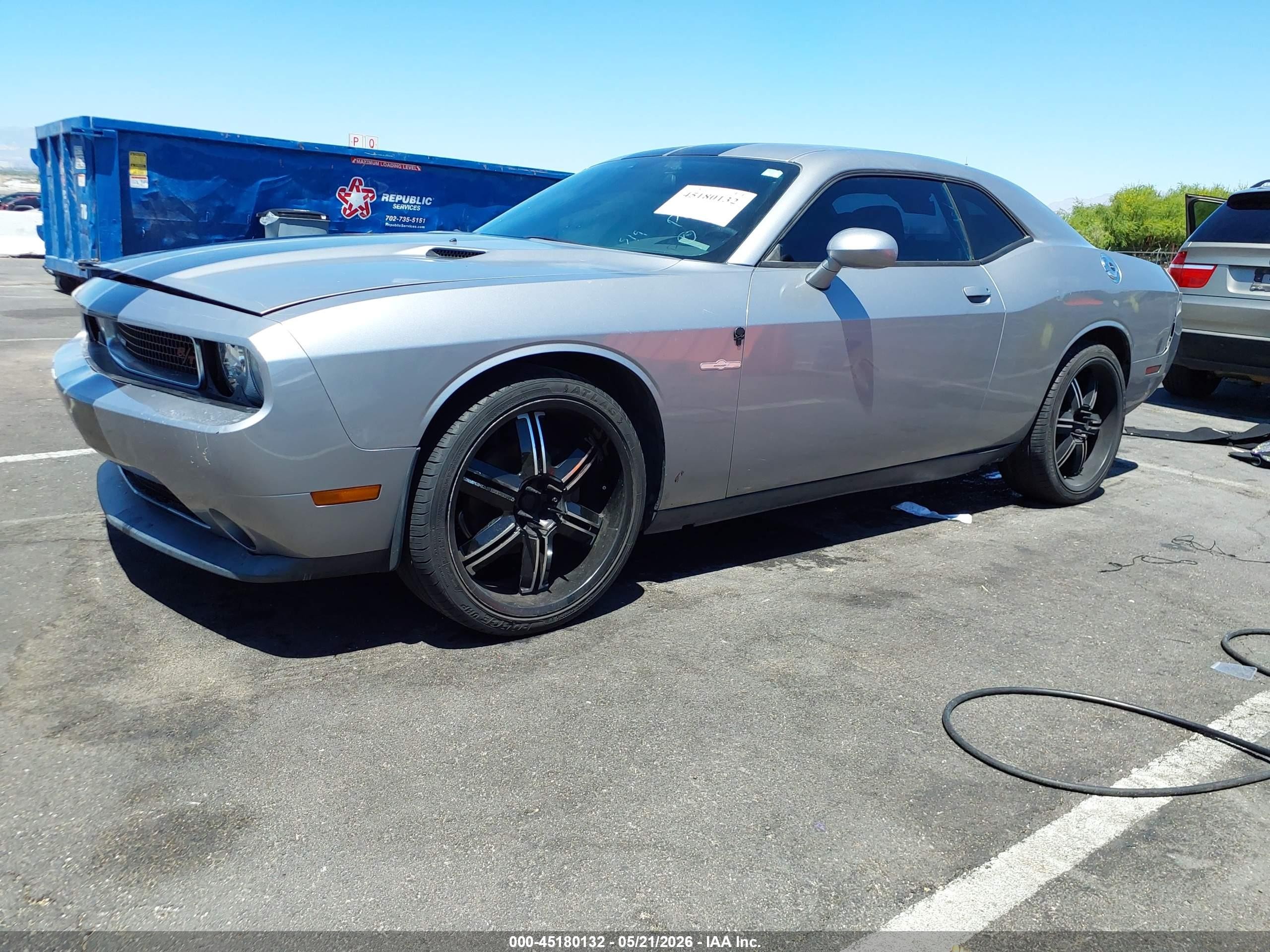 2011 Dodge Challenger   Silver vin: 2B3CJ4DG5BH561643