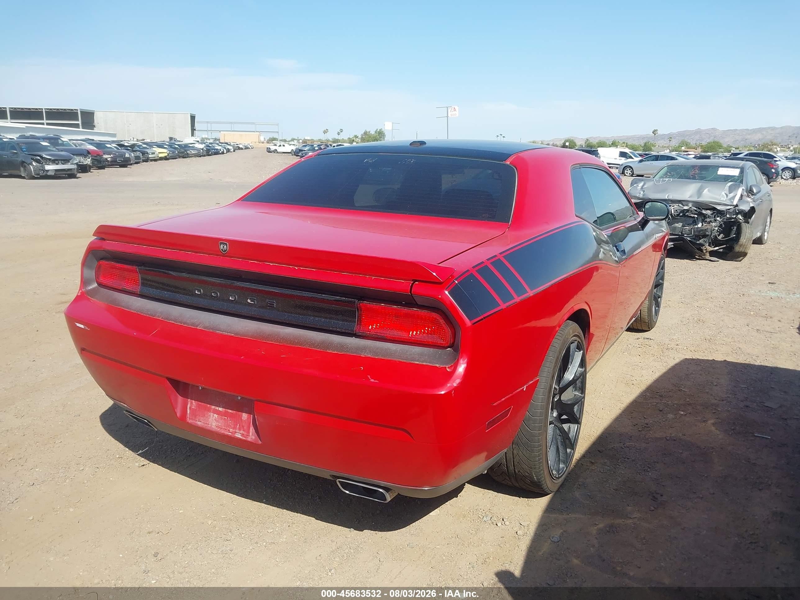 2011 Dodge Challenger   Красный vin: 2B3CJ4DG5BH561688