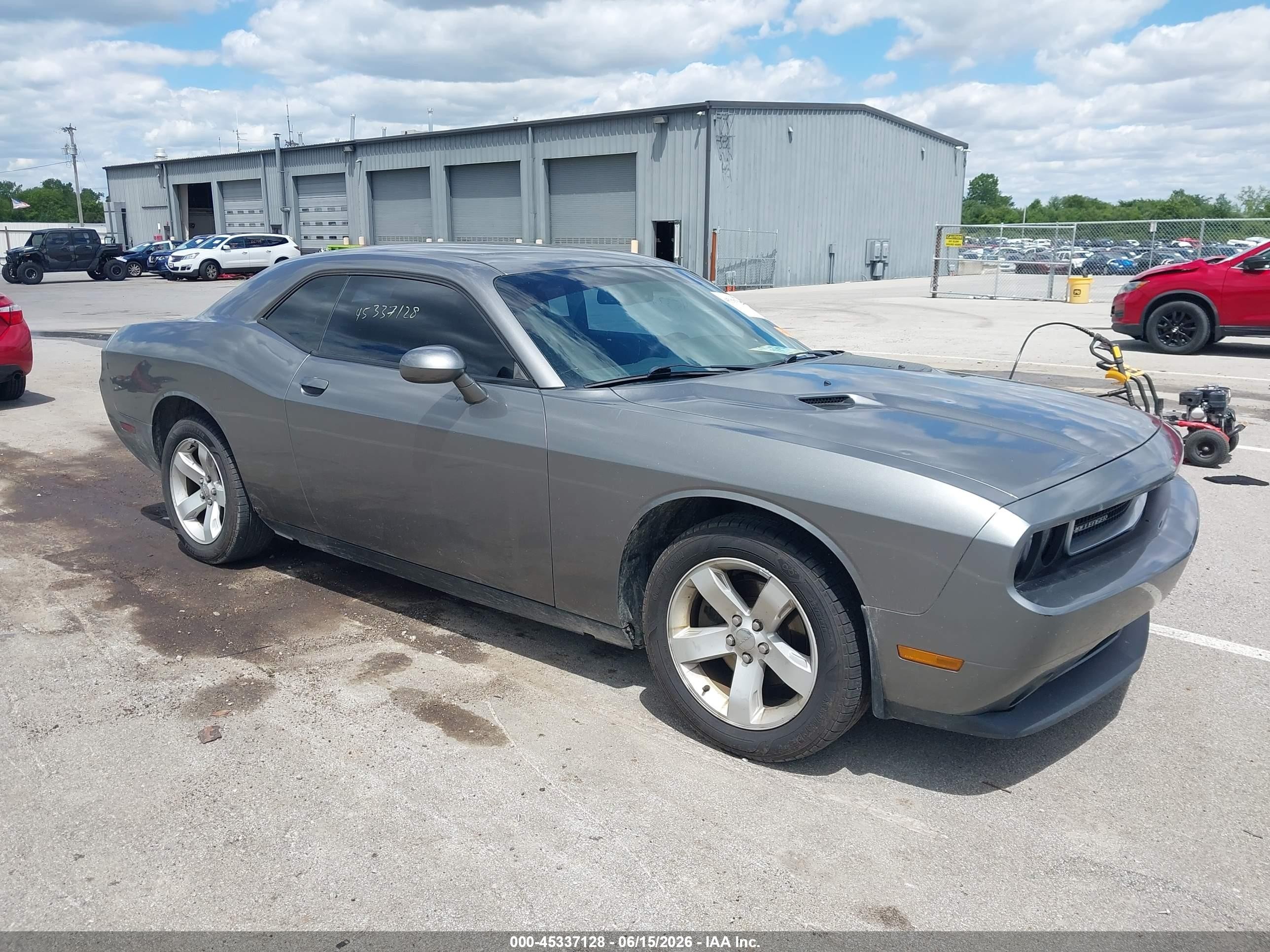 2011 Dodge Challenger   Gray vin: 2B3CJ4DG5BH596568
