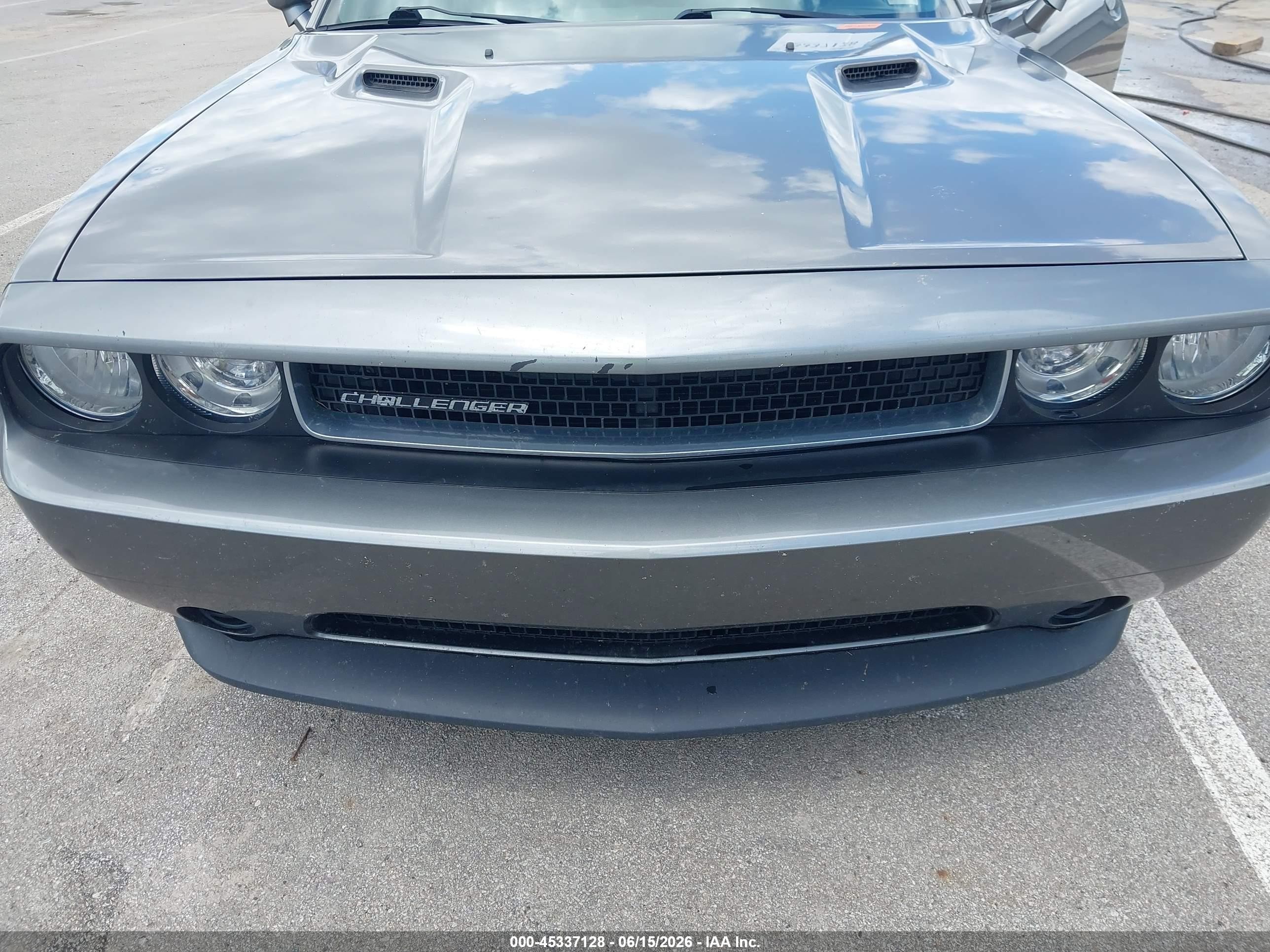 2011 Dodge Challenger   Gray vin: 2B3CJ4DG5BH596568