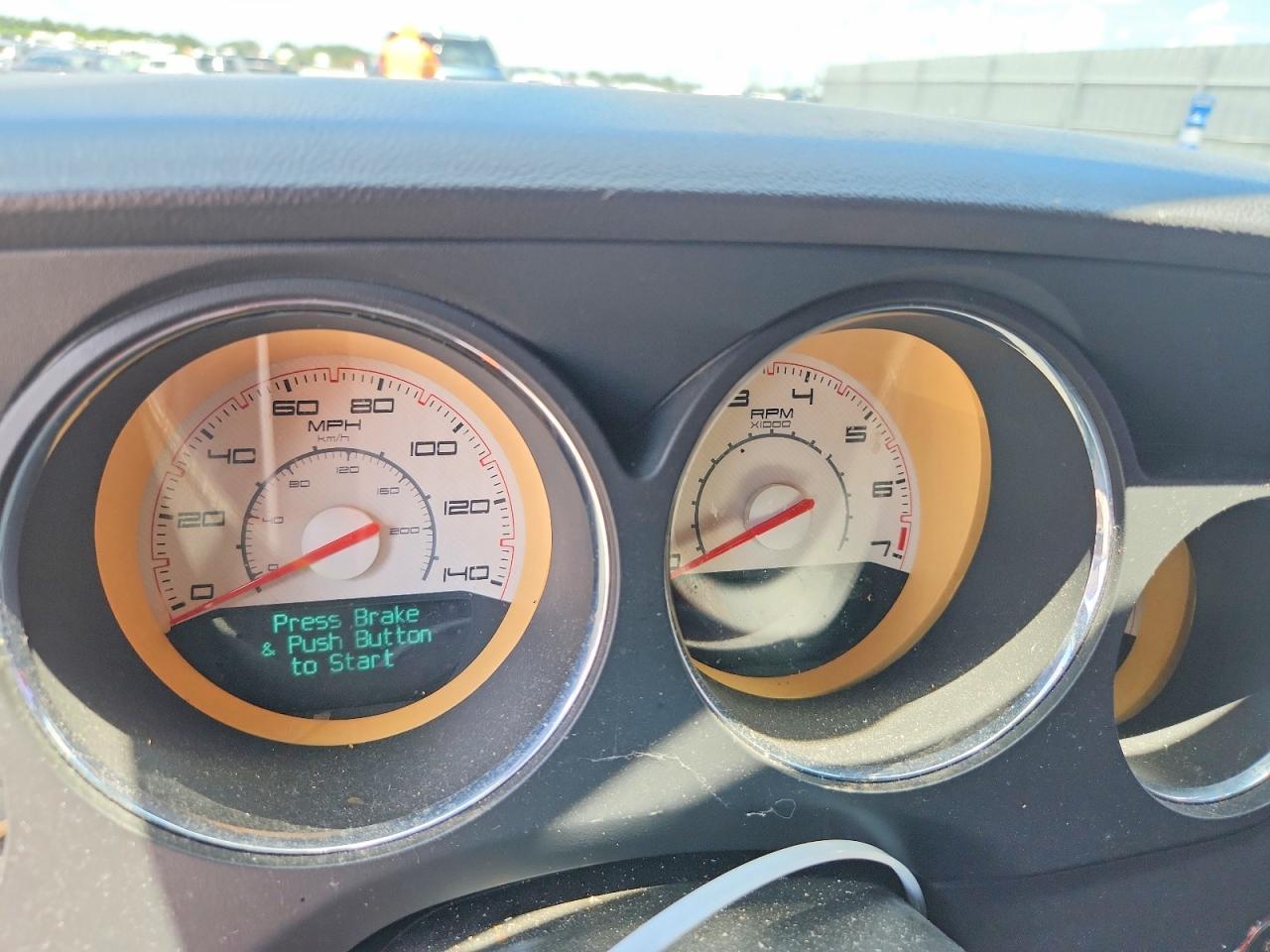 2011 Dodge Challenger Orange vin: 2B3CJ4DG5BH601509