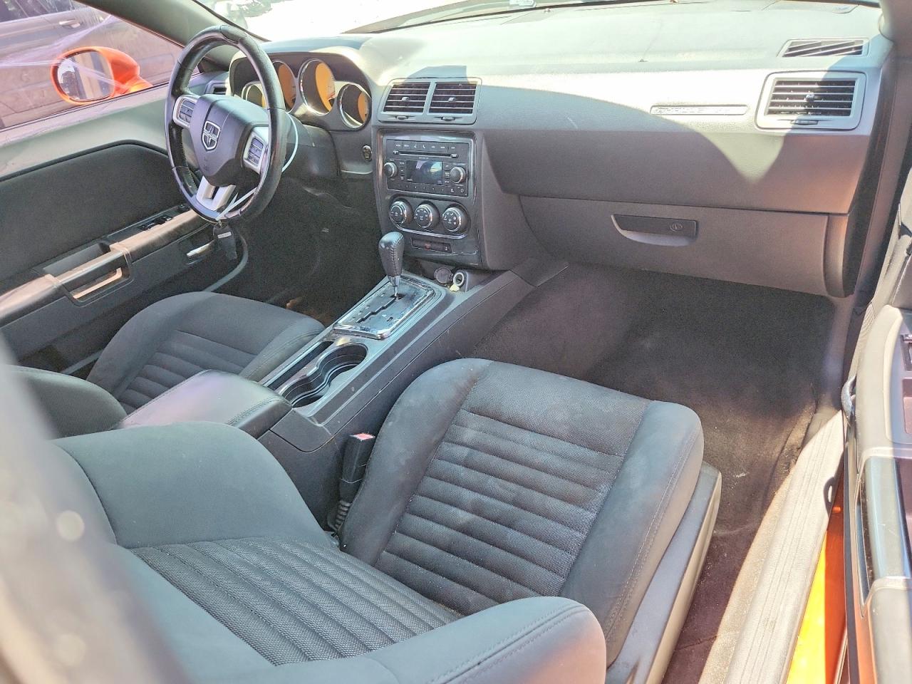 2011 Dodge Challenger Orange vin: 2B3CJ4DG5BH601509