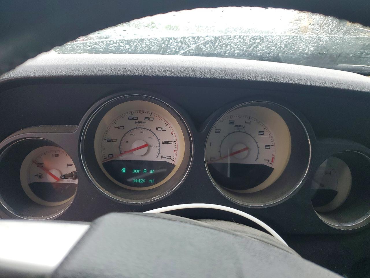 2011 Dodge Challenger White vin: 2B3CJ4DG5BH602076