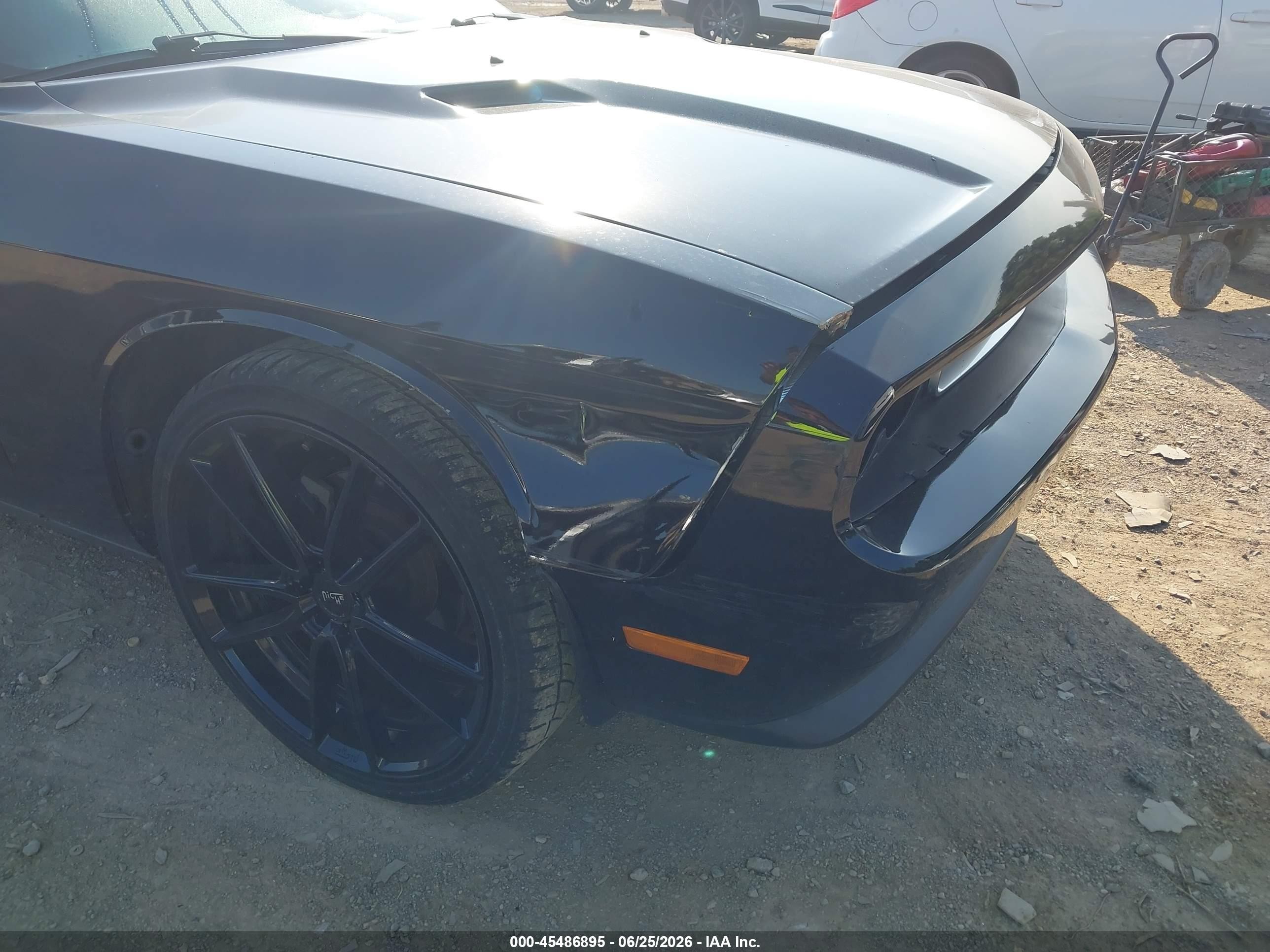 2011 Dodge Challenger   Black vin: 2B3CJ4DG5BH603910