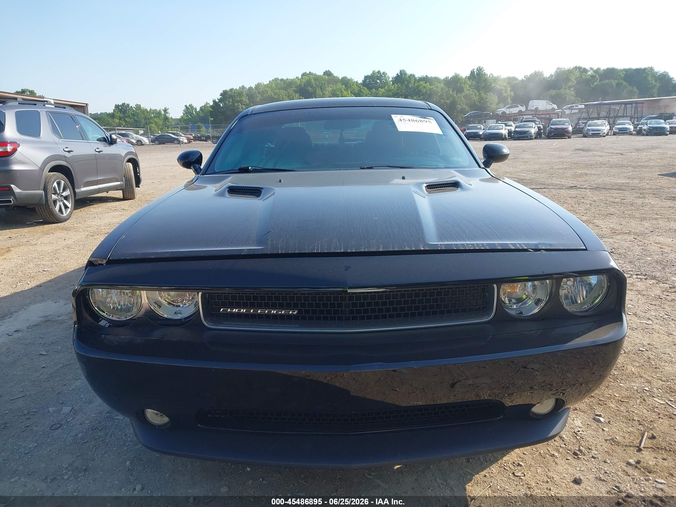 2011 Dodge Challenger   Black vin: 2B3CJ4DG5BH603910