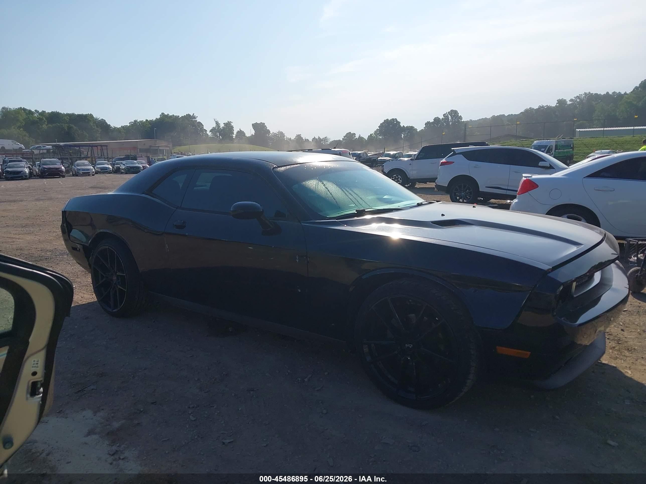 2011 Dodge Challenger   Black vin: 2B3CJ4DG5BH603910
