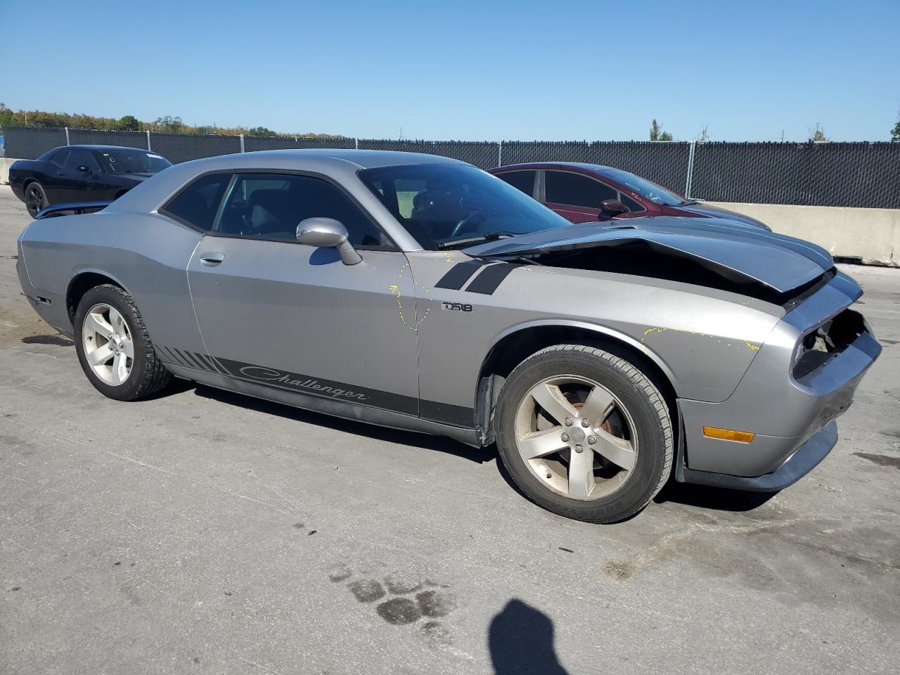 2011 Dodge Challenger Silver vin: 2B3CJ4DG6BH565653