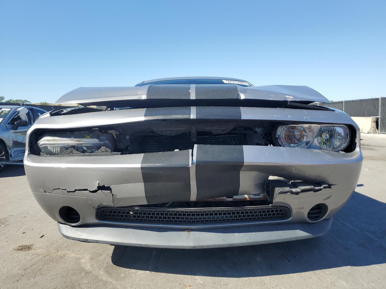 2011 Dodge Challenger Silver vin: 2B3CJ4DG6BH565653
