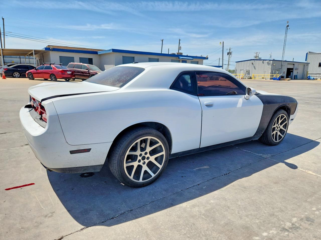 2011 Dodge Challenger Белый vin: 2B3CJ4DG7BH510547