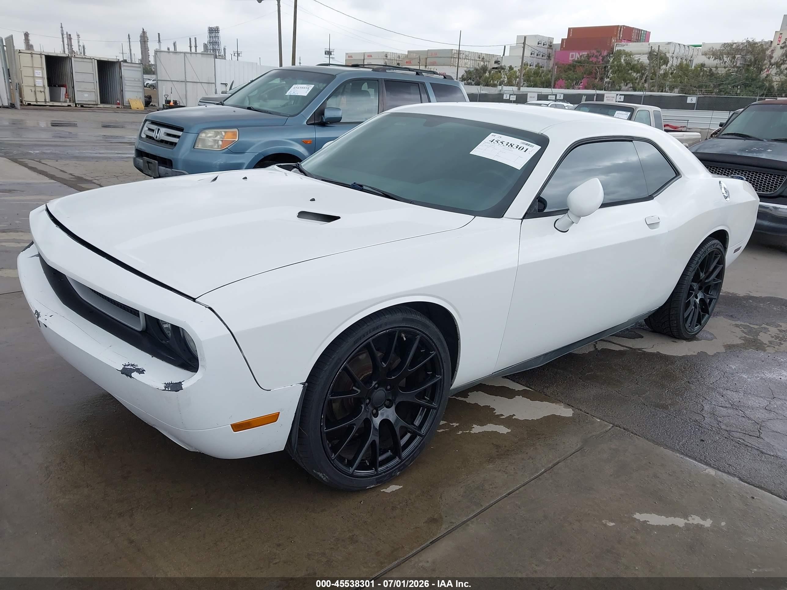 2011 Dodge Challenger   White vin: 2B3CJ4DG8BH540642
