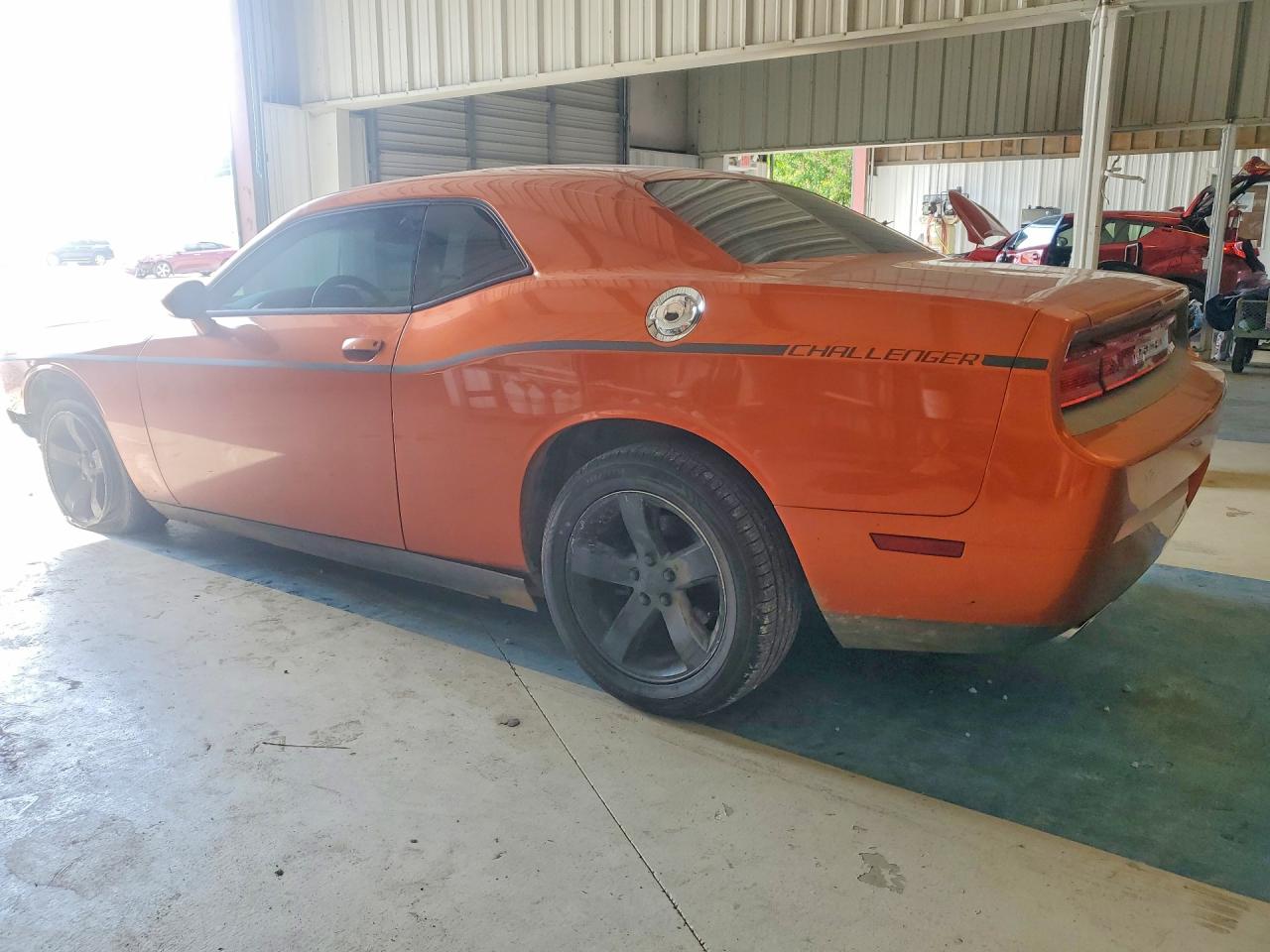 2011 Dodge Challenger Orange vin: 2B3CJ4DG8BH542391