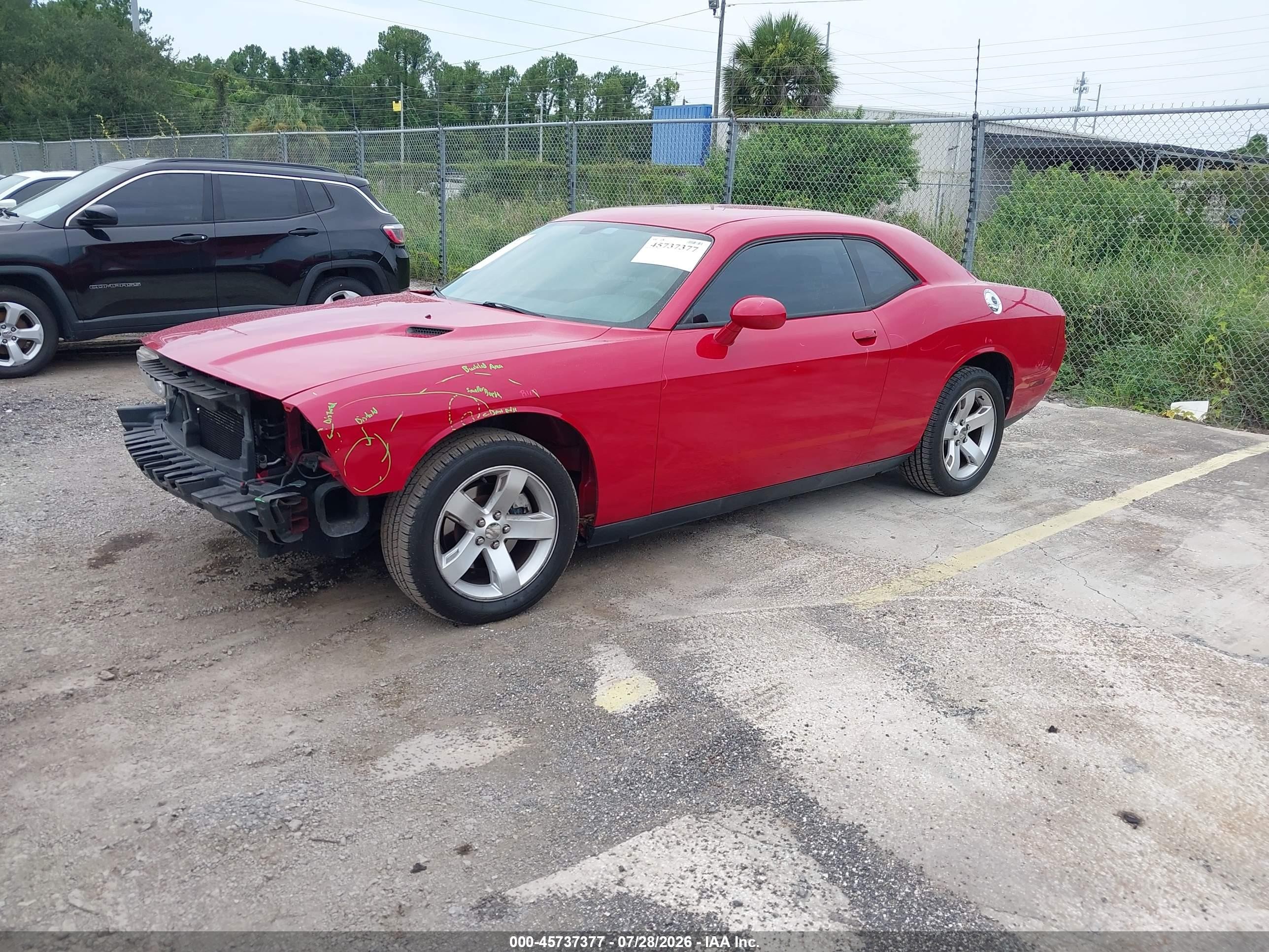 2011 Dodge Challenger   Red vin: 2B3CJ4DG9BH510808