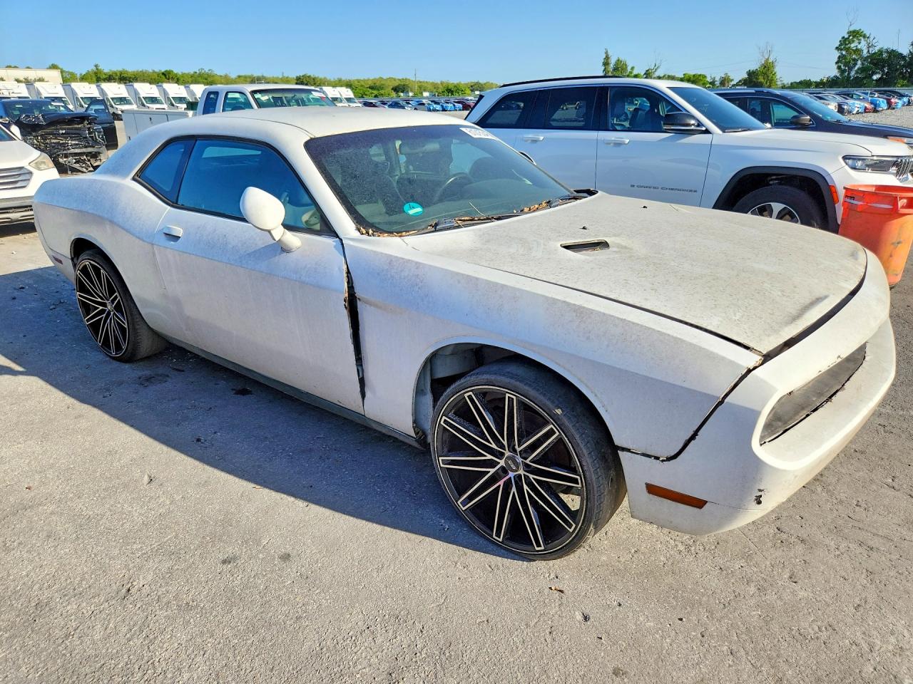 2011 Dodge Challenger White vin: 2B3CJ4DG9BH511036