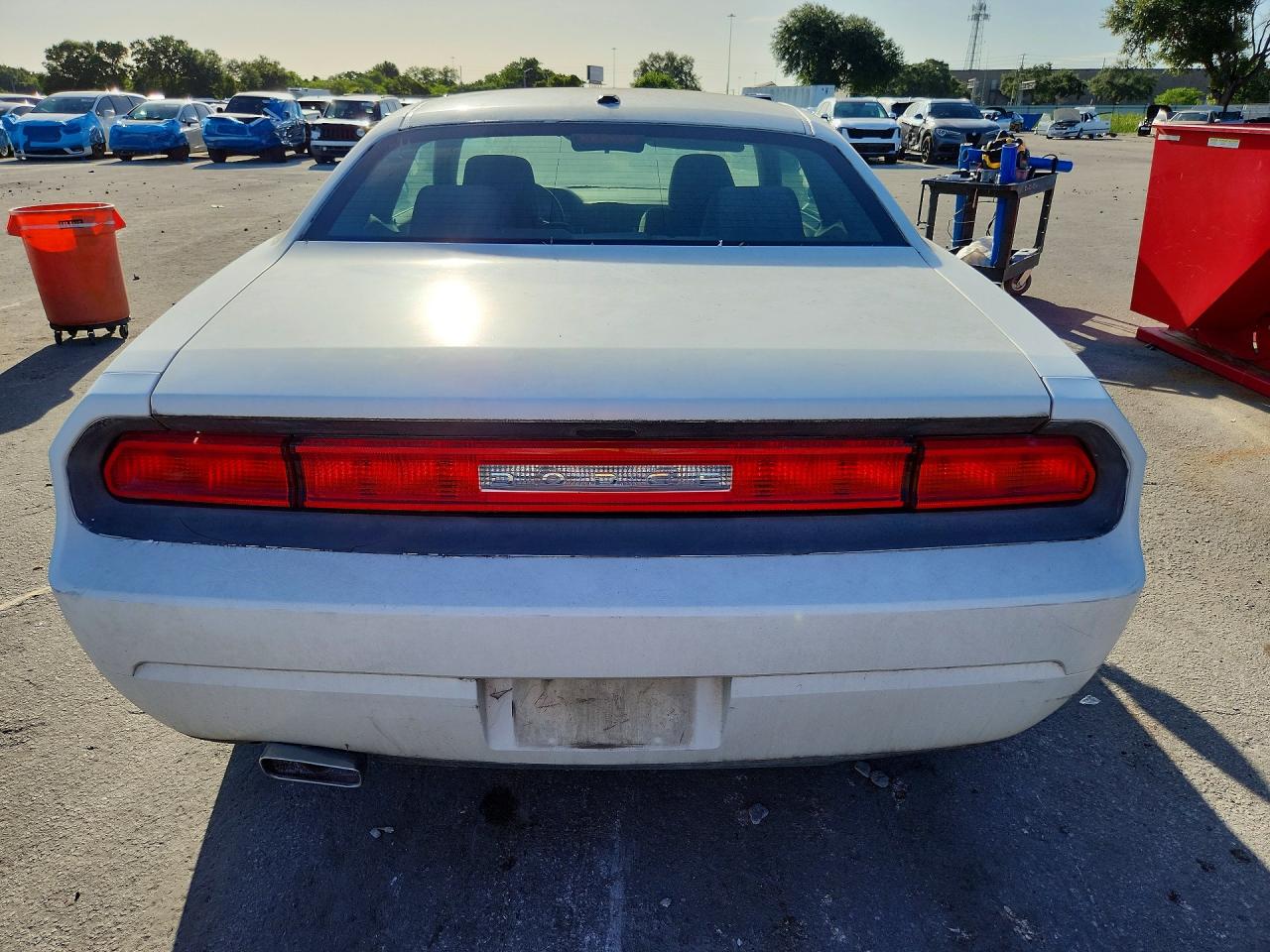 2011 Dodge Challenger White vin: 2B3CJ4DG9BH511036