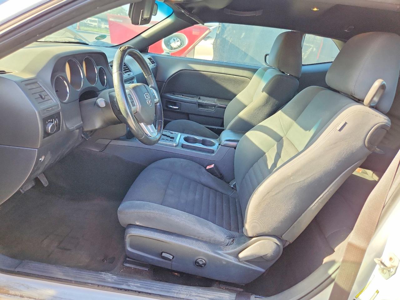 2011 Dodge Challenger White vin: 2B3CJ4DG9BH511036