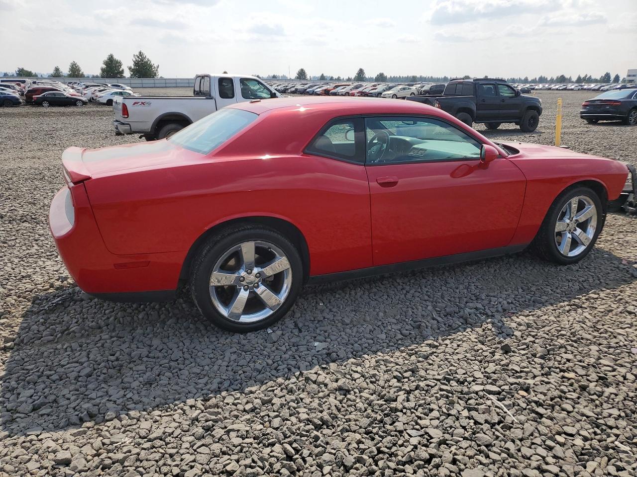 2011 Dodge Challenger Red vin: 2B3CJ4DG9BH516947