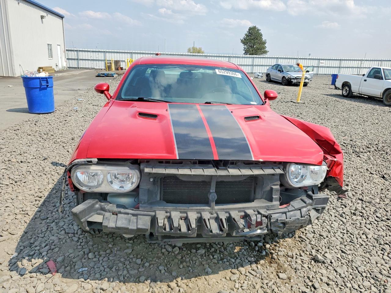 2011 Dodge Challenger Red vin: 2B3CJ4DG9BH516947