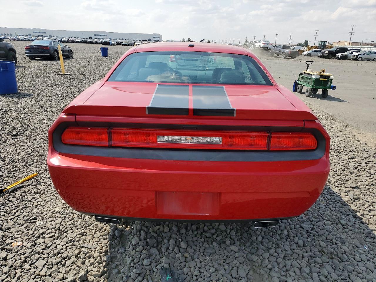 2011 Dodge Challenger Red vin: 2B3CJ4DG9BH516947