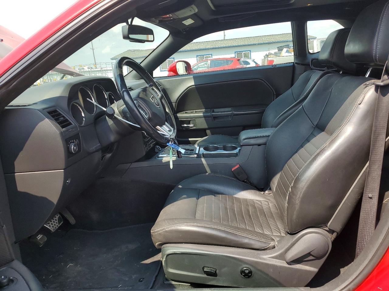 2011 Dodge Challenger Red vin: 2B3CJ4DG9BH516947