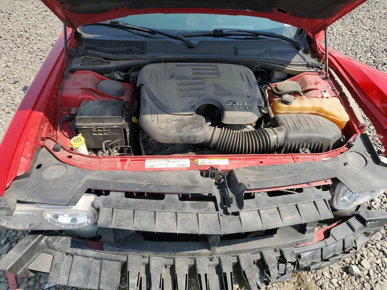 2011 Dodge Challenger Red vin: 2B3CJ4DG9BH516947