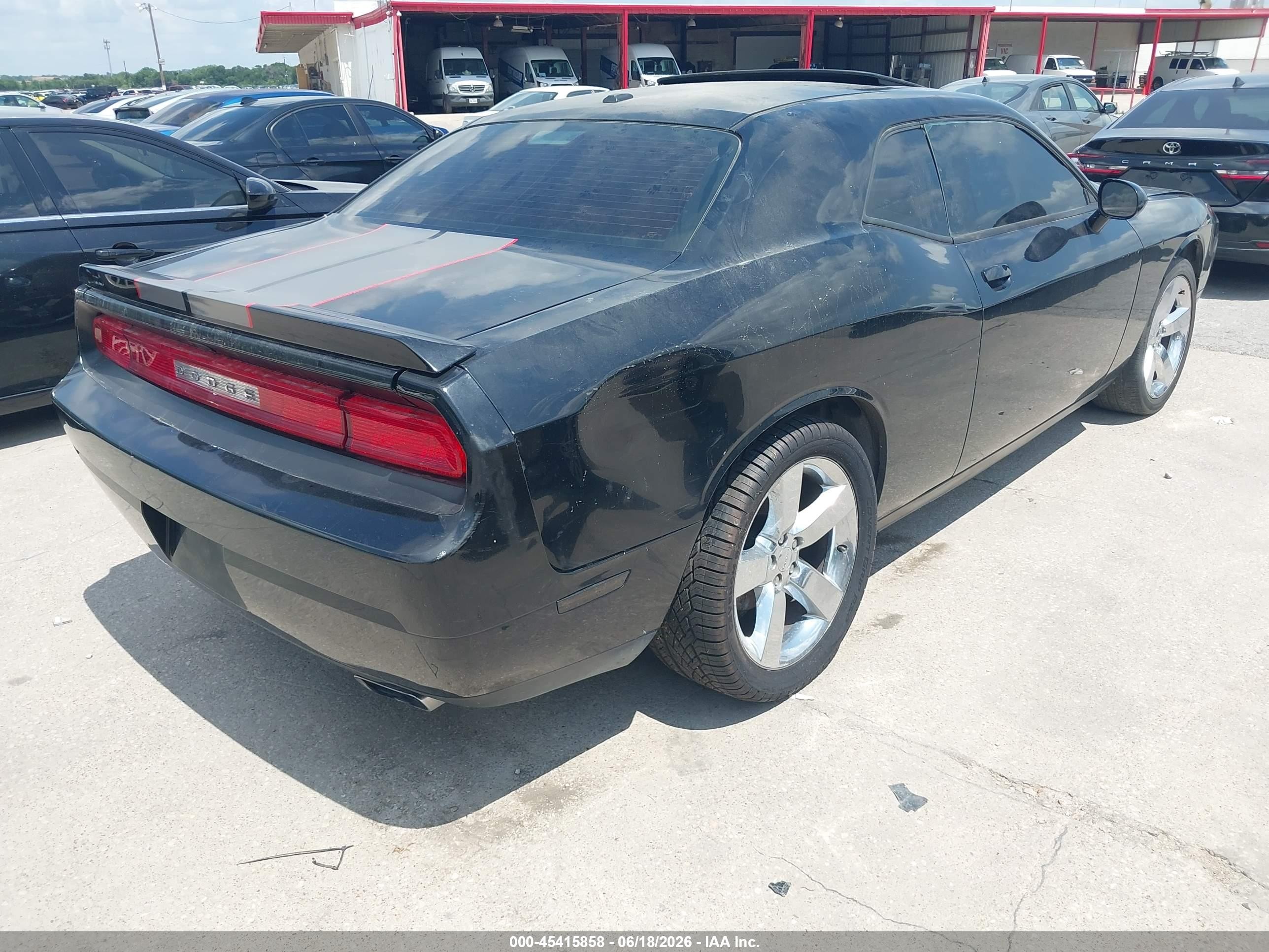 2011 Dodge Challenger   Black vin: 2B3CJ4DG9BH571169
