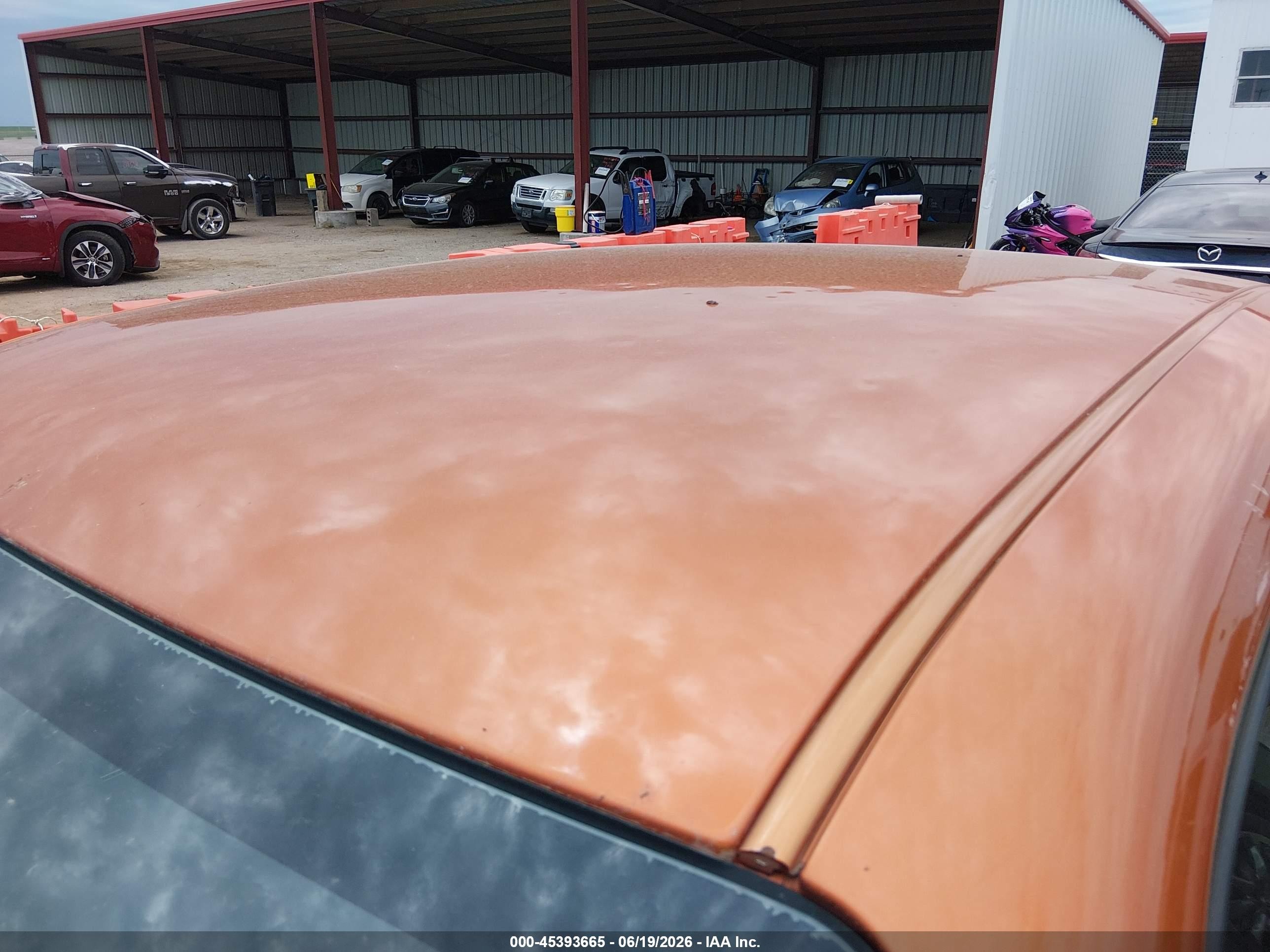 2011 Dodge Challenger   Orange vin: 2B3CJ4DG9BH576565