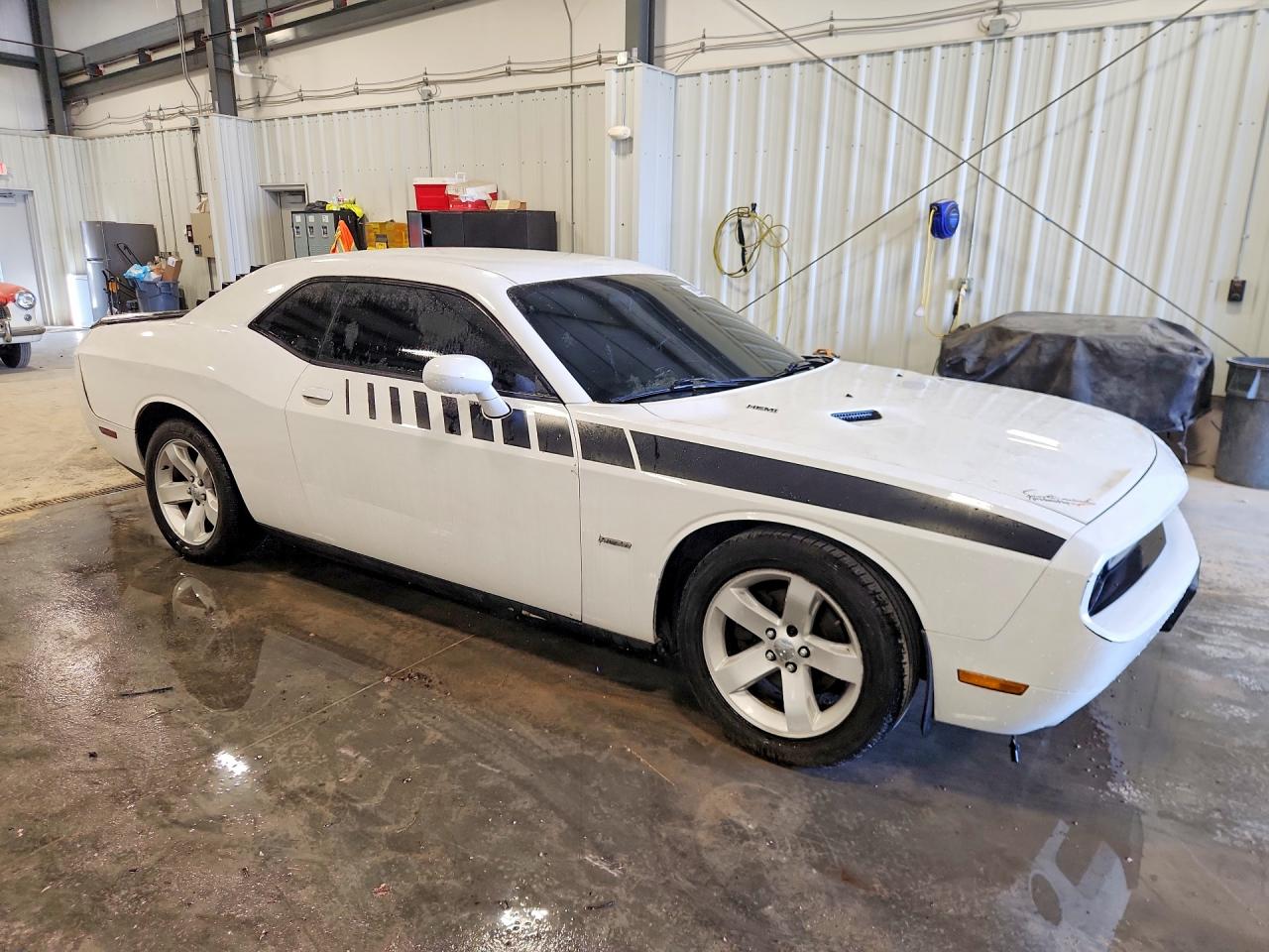 2011 Dodge Challenger White vin: 2B3CJ4DG9BH596234