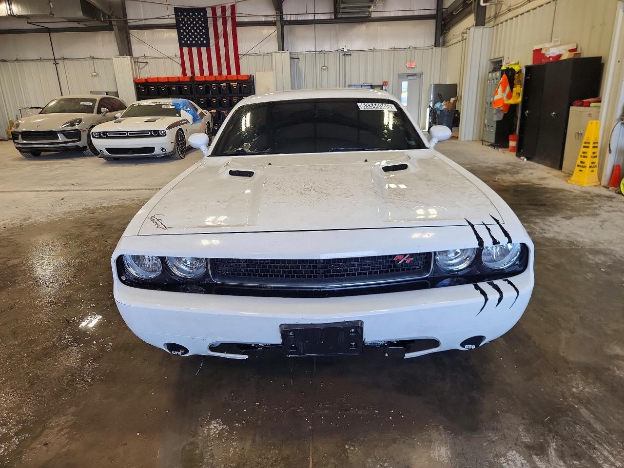 2011 Dodge Challenger White vin: 2B3CJ4DG9BH596234